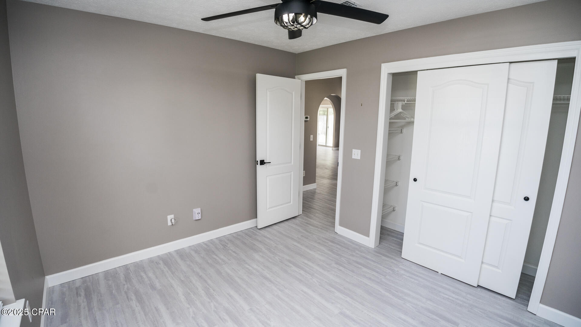 Image 24 For 13211 Fernwood Place