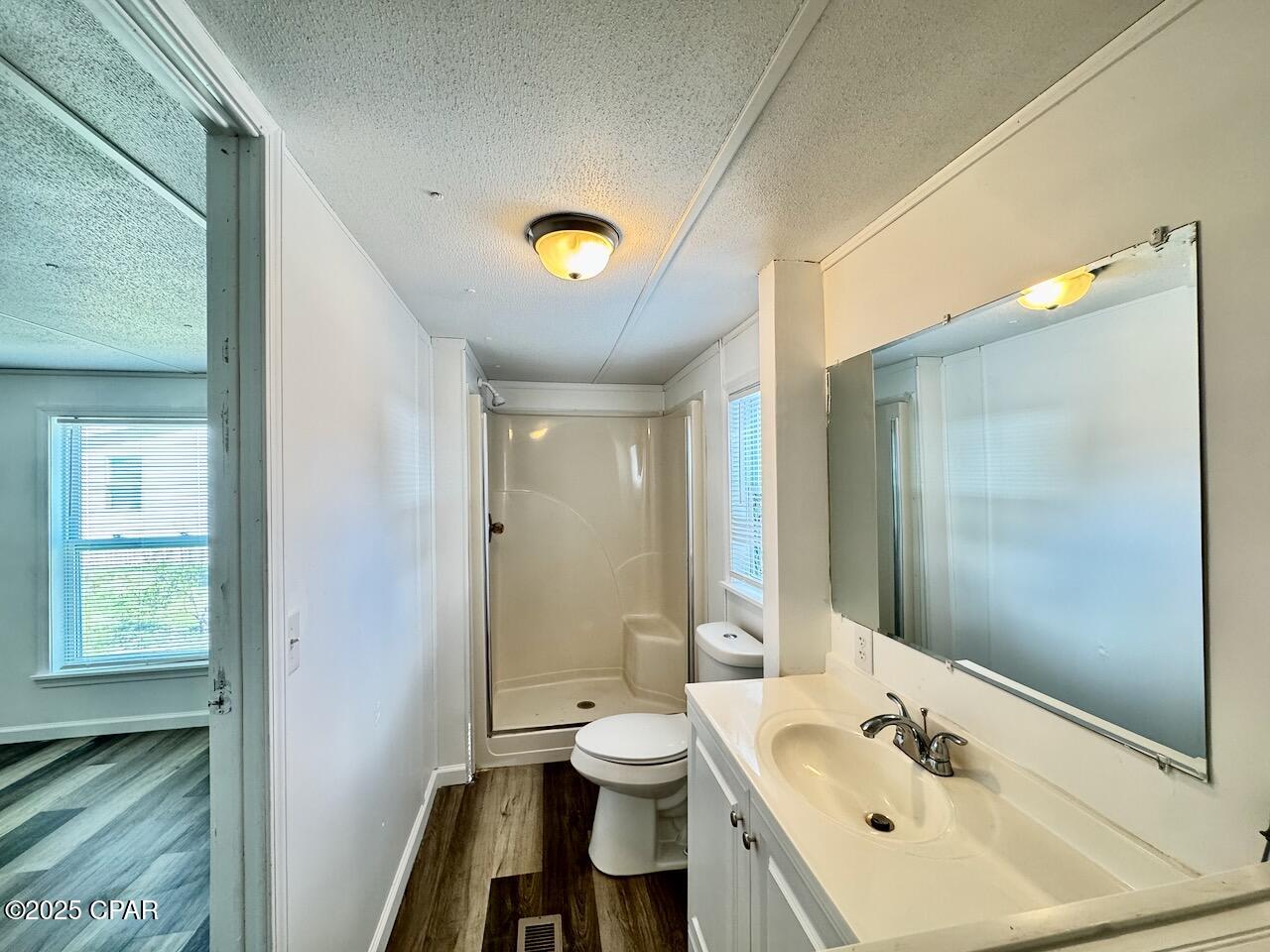 Image 23 For 325 Hibiscus Drive