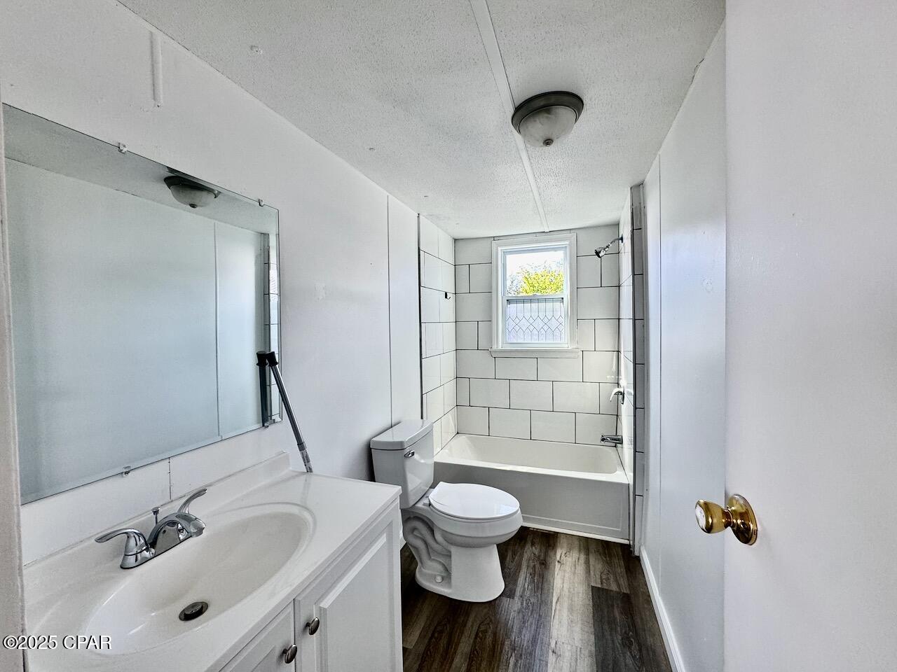 Image 27 For 325 Hibiscus Drive