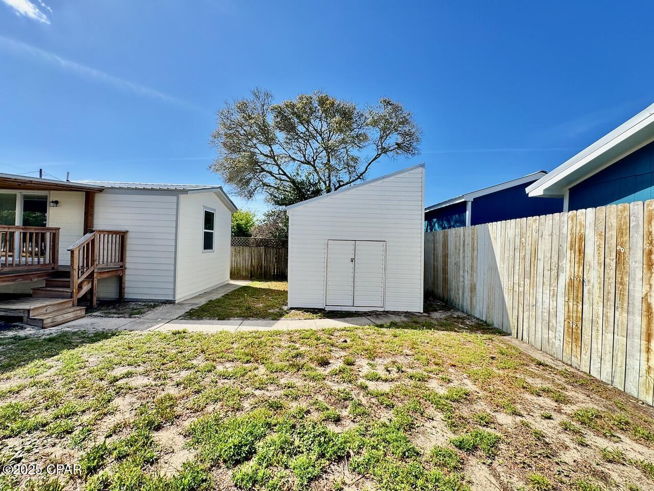 Image 29 For 325 Hibiscus Drive