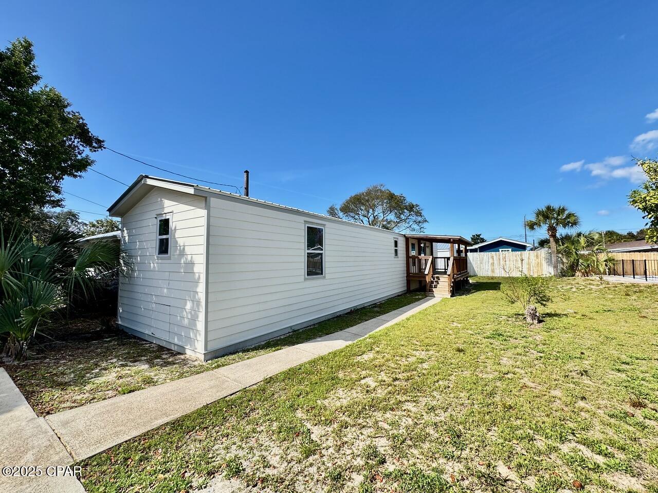 Image 30 For 325 Hibiscus Drive