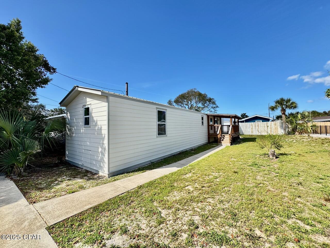 Image 31 For 325 Hibiscus Drive