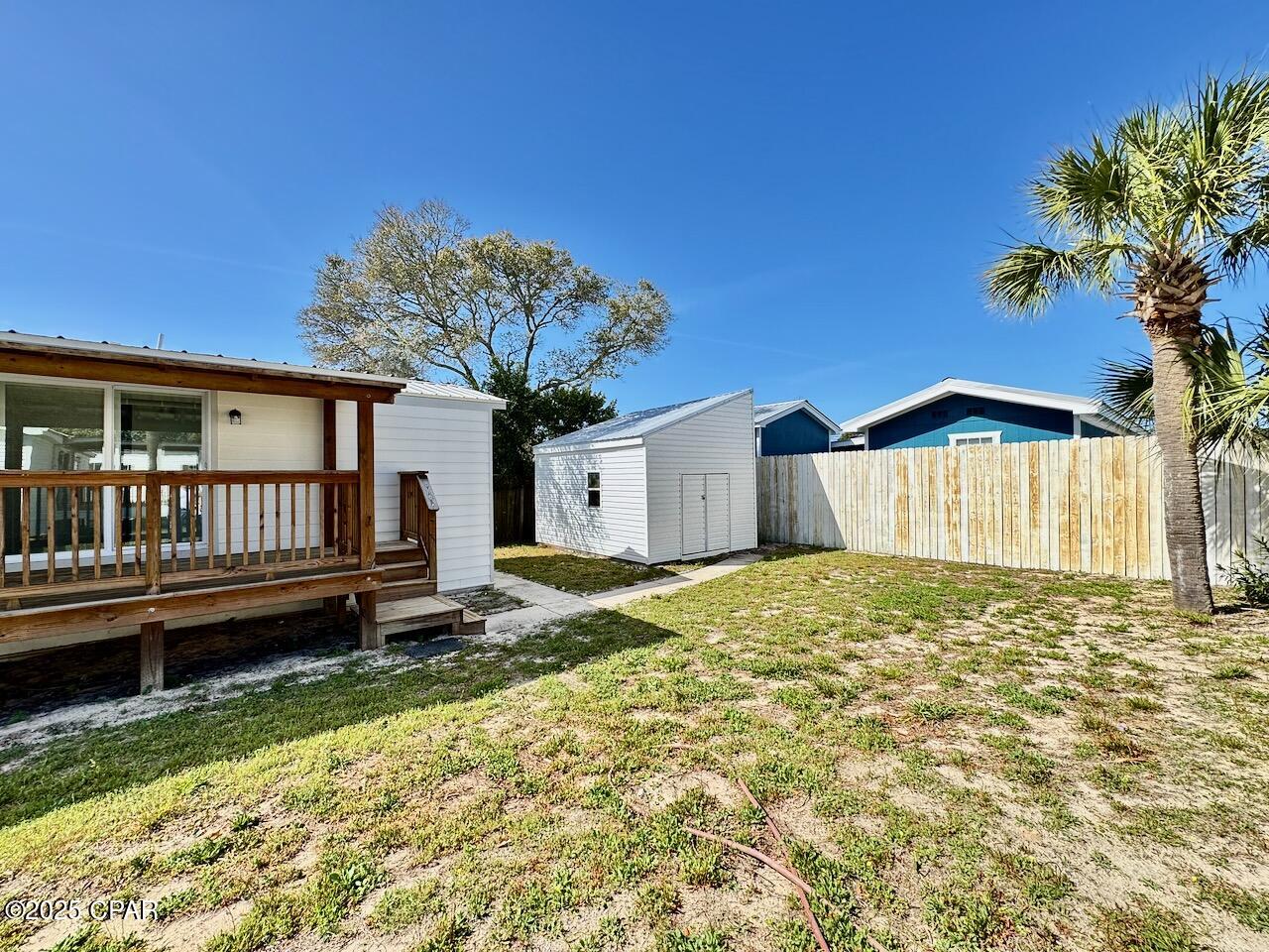 Image 32 For 325 Hibiscus Drive