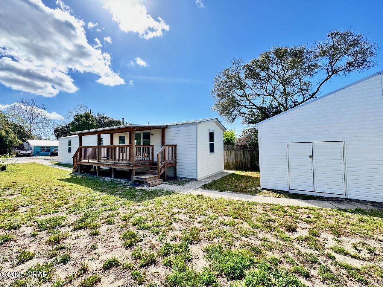 Image 6 For 325 Hibiscus Drive