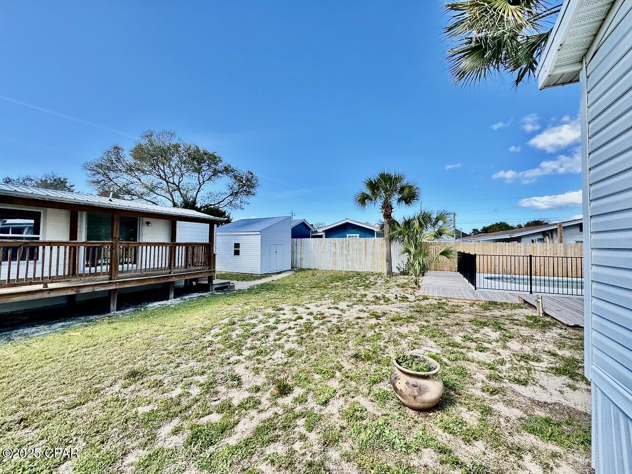 Image 7 For 325 Hibiscus Drive