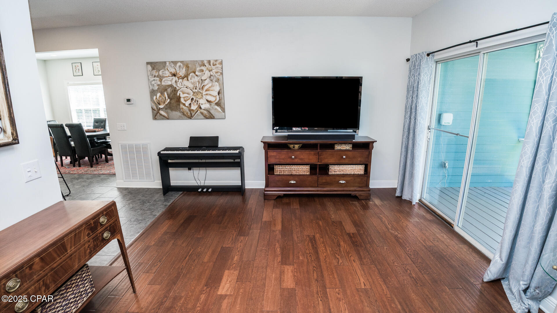 Image 15 For 129 Bid A Wee Lane