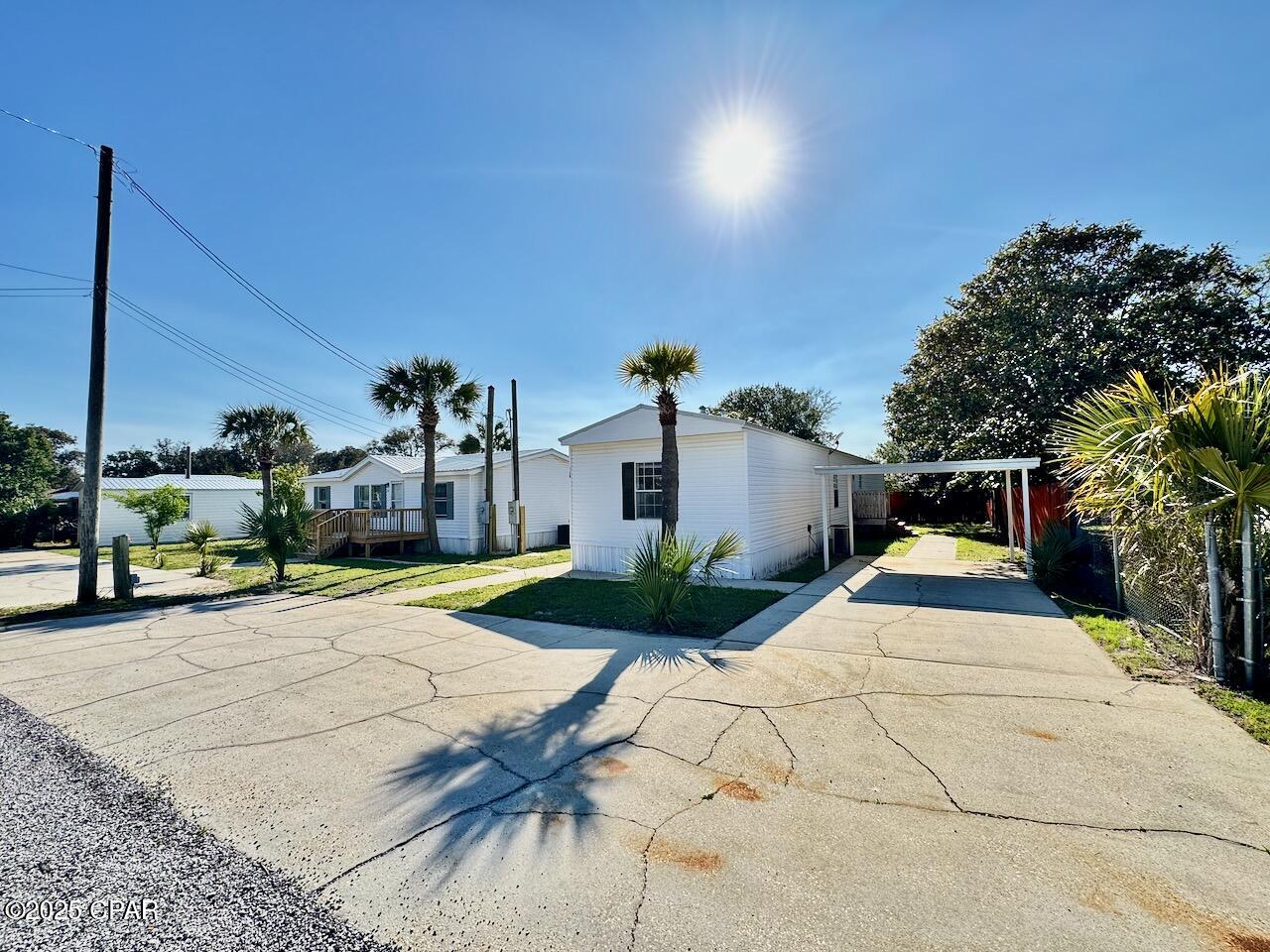 Image 3 For 329 Hibiscus Drive