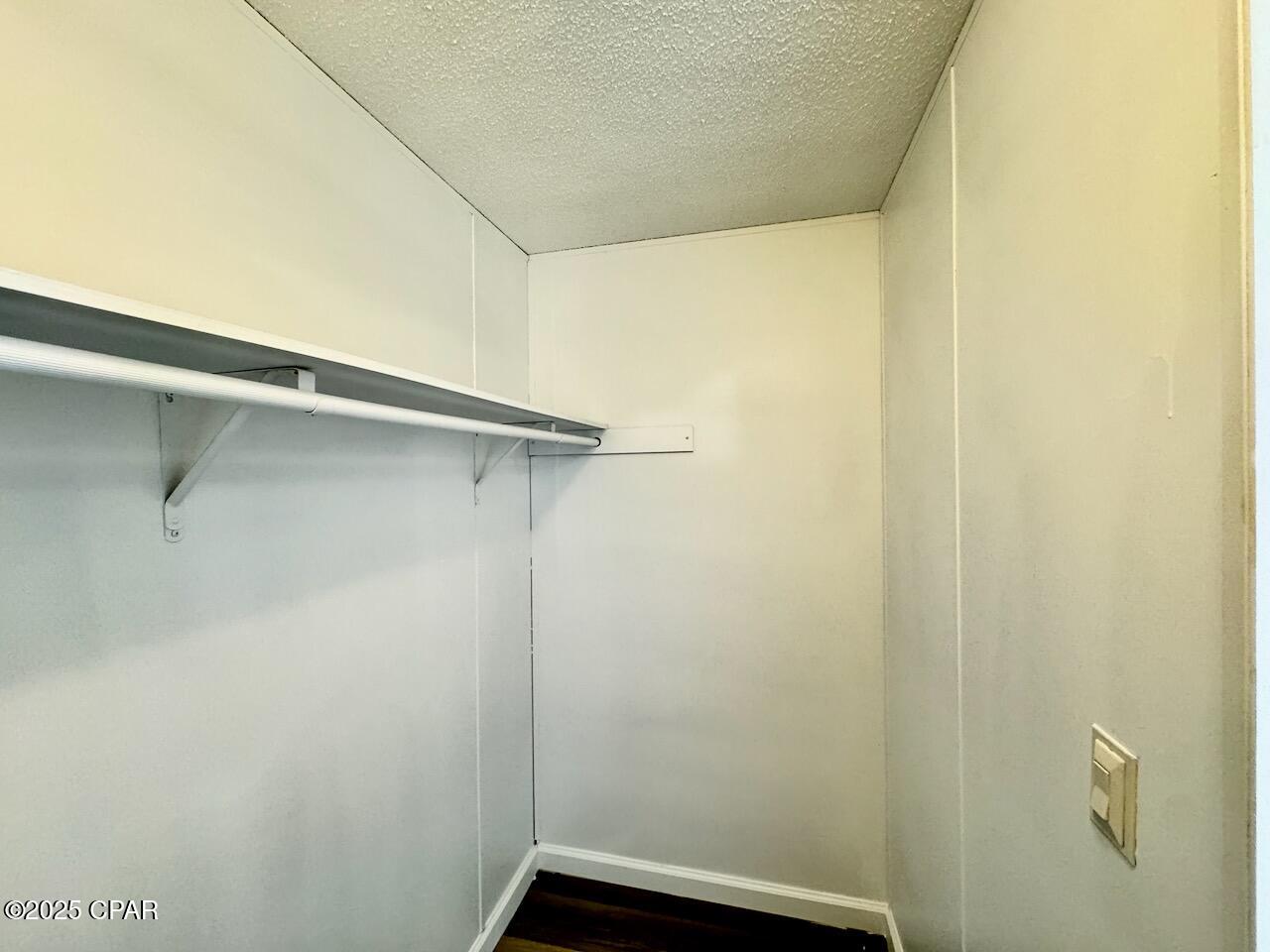 Image 33 For 329 Hibiscus Drive