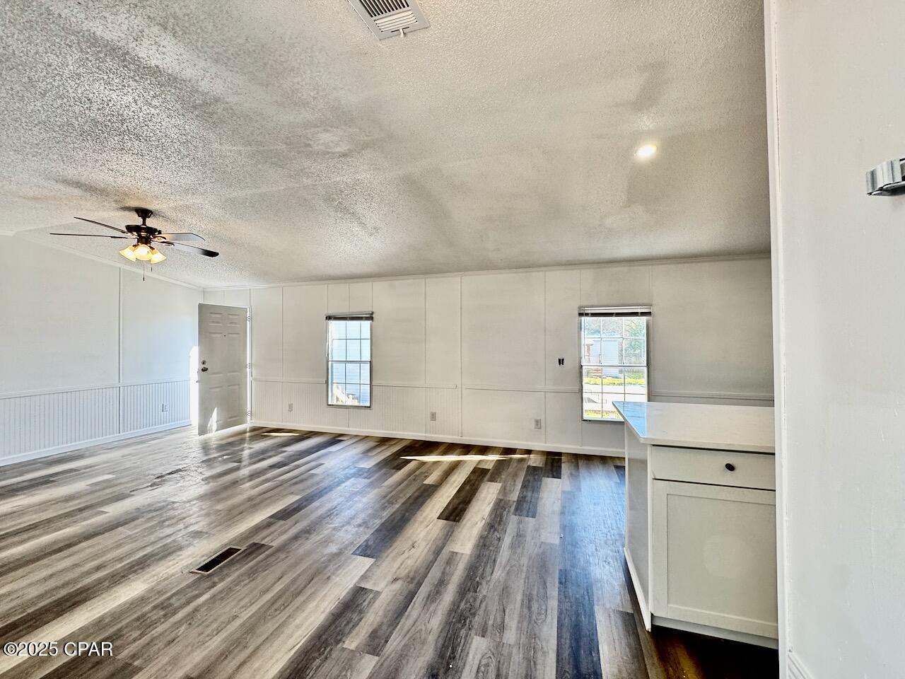 Image 6 For 329 Hibiscus Drive