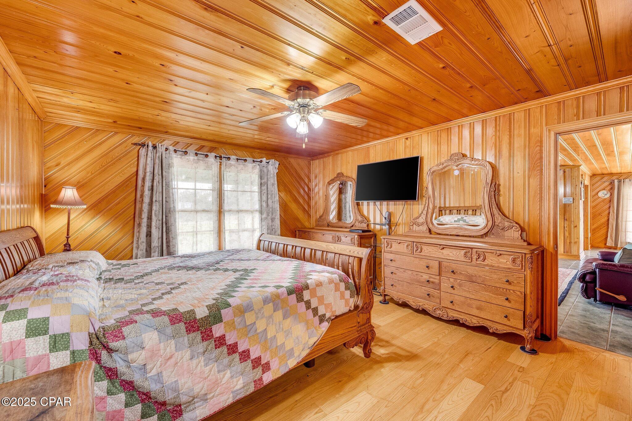 Image 16 For 7910 Gadsden Avenue