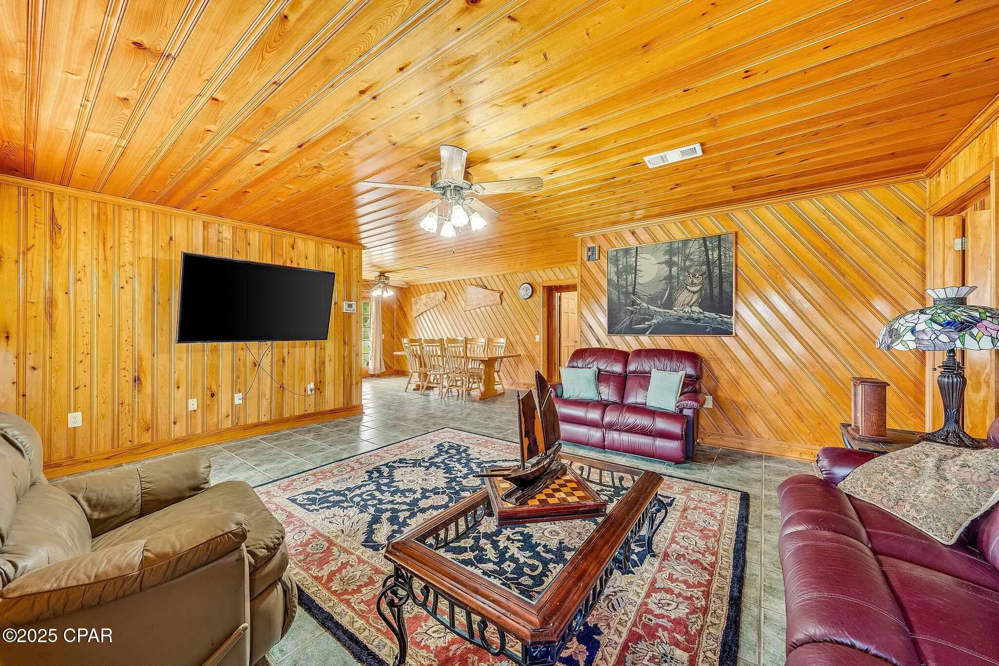 Image 9 For 7910 Gadsden Avenue