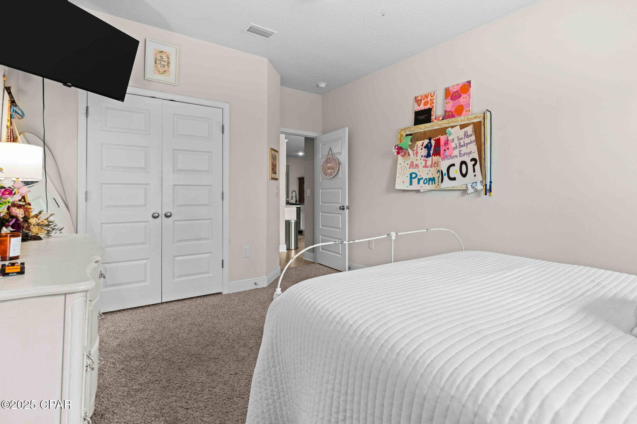 Image 27 For 100 Talbot Street