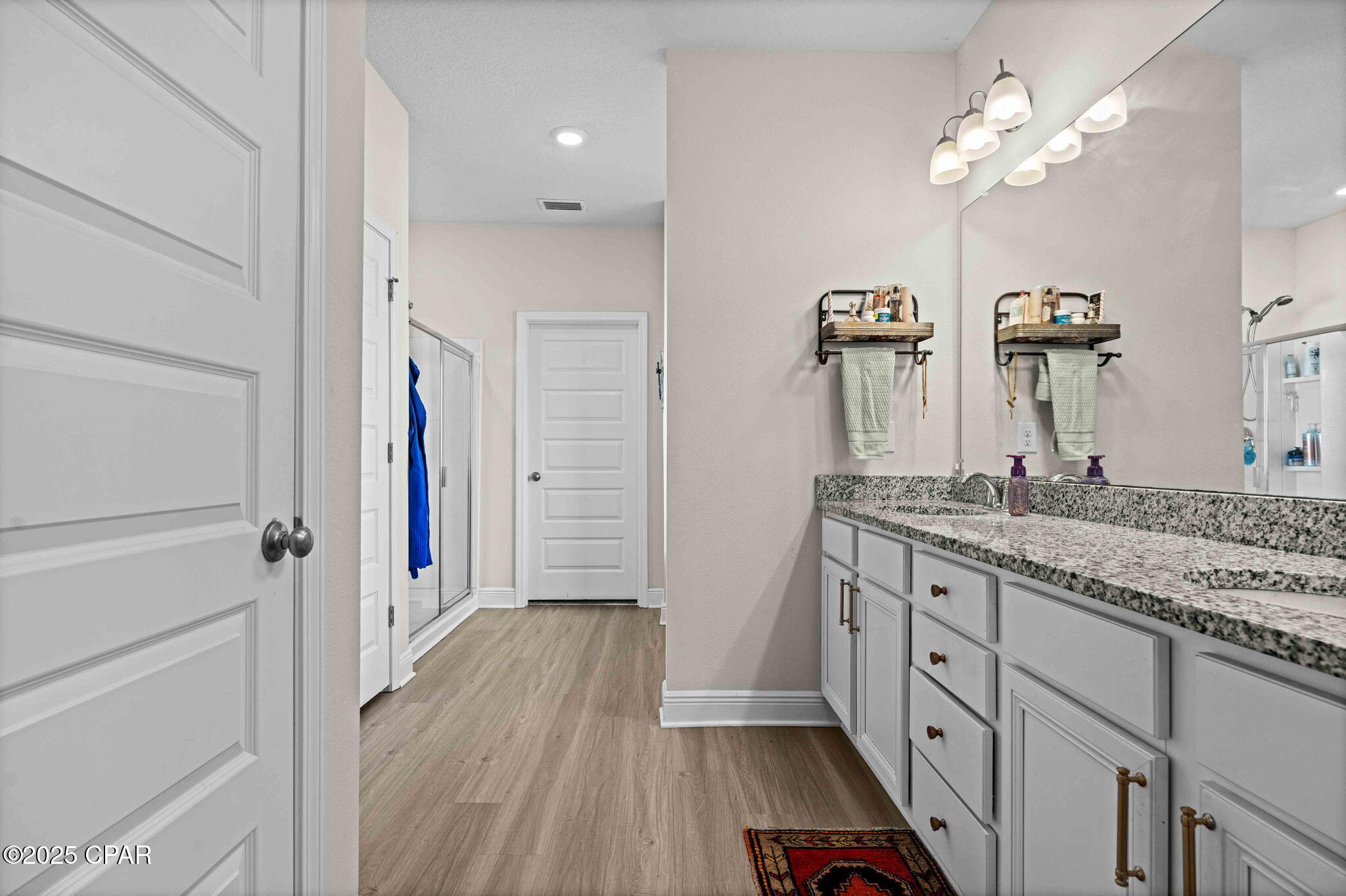 Image 34 For 100 Talbot Street