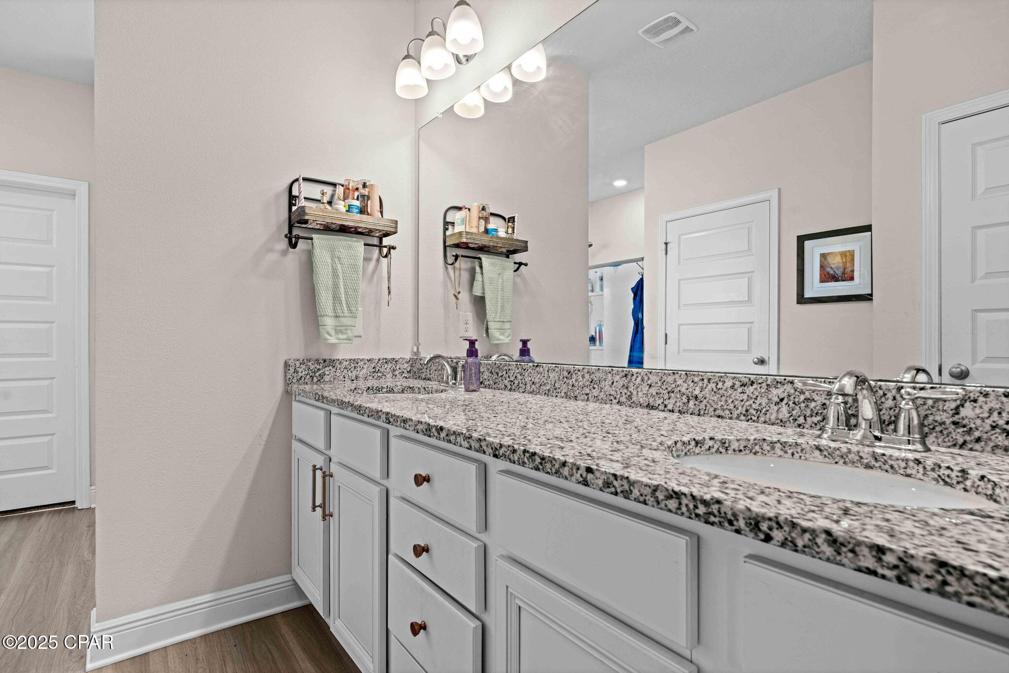 Image 35 For 100 Talbot Street