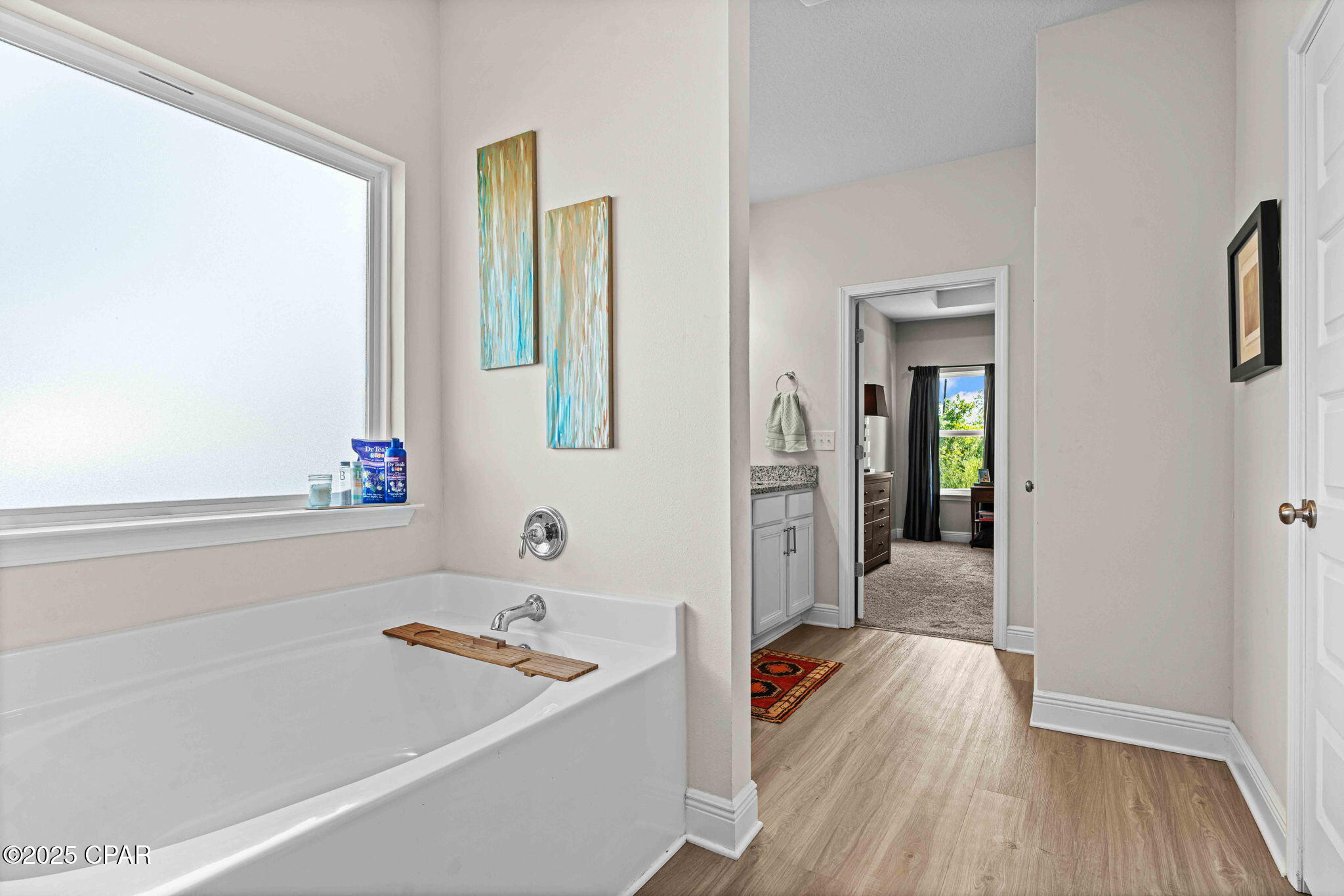 Image 39 For 100 Talbot Street