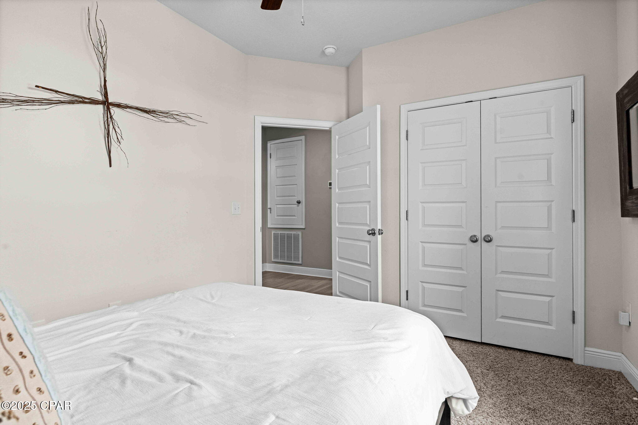 Image 46 For 100 Talbot Street