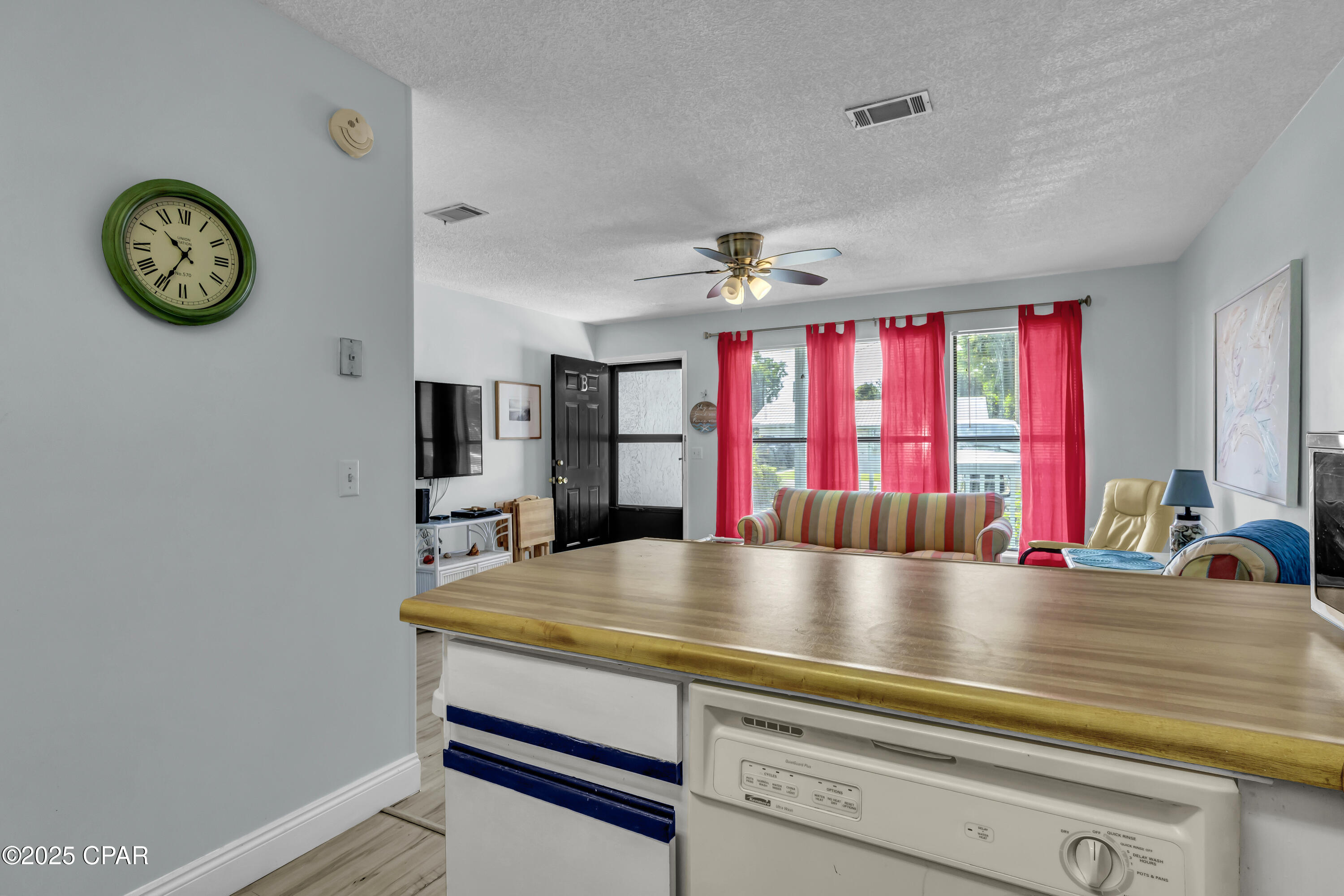 Image 11 For 506 El Centro Boulevard 506b