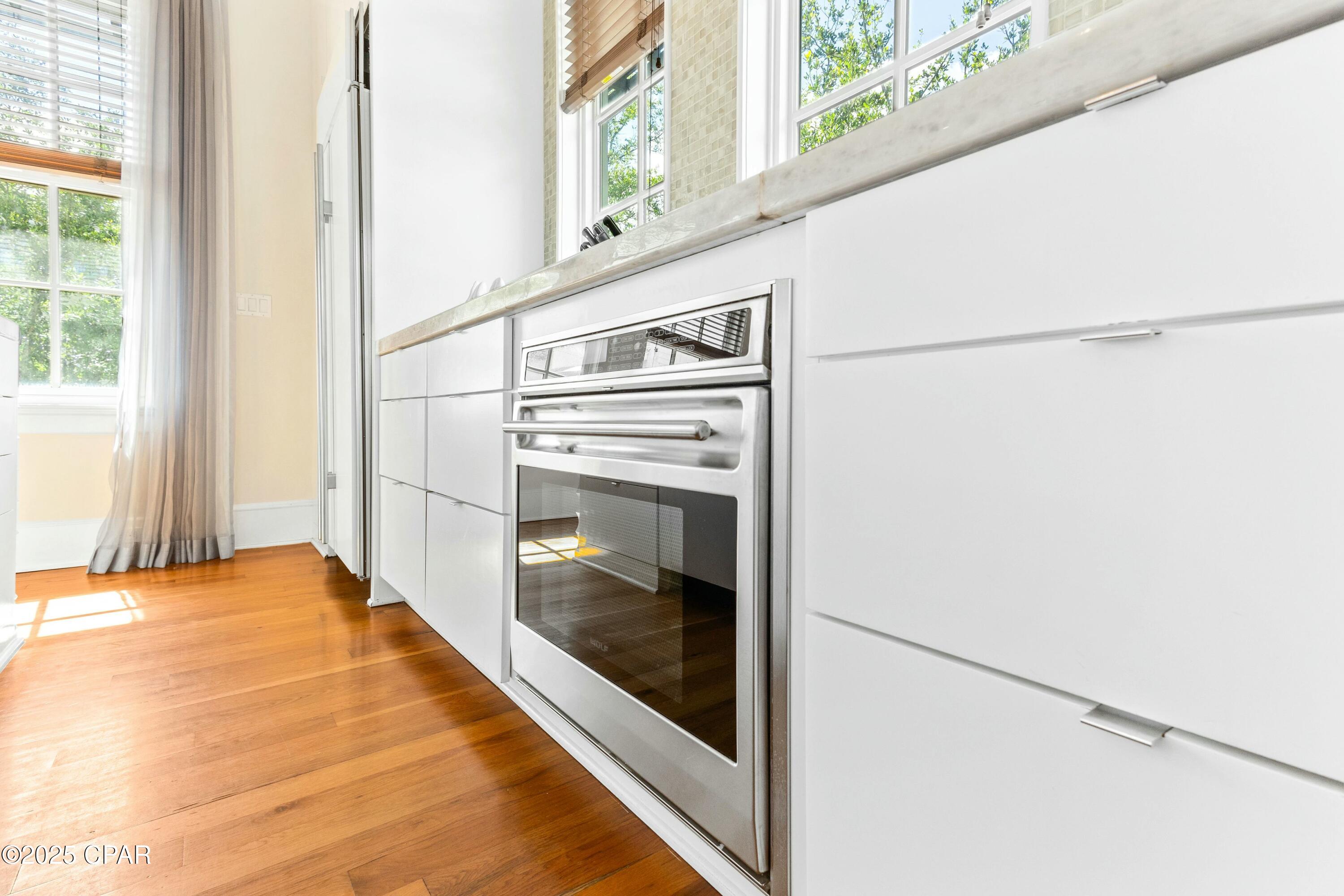 Listing photo id 21 for 239 Sand Oaks Circle