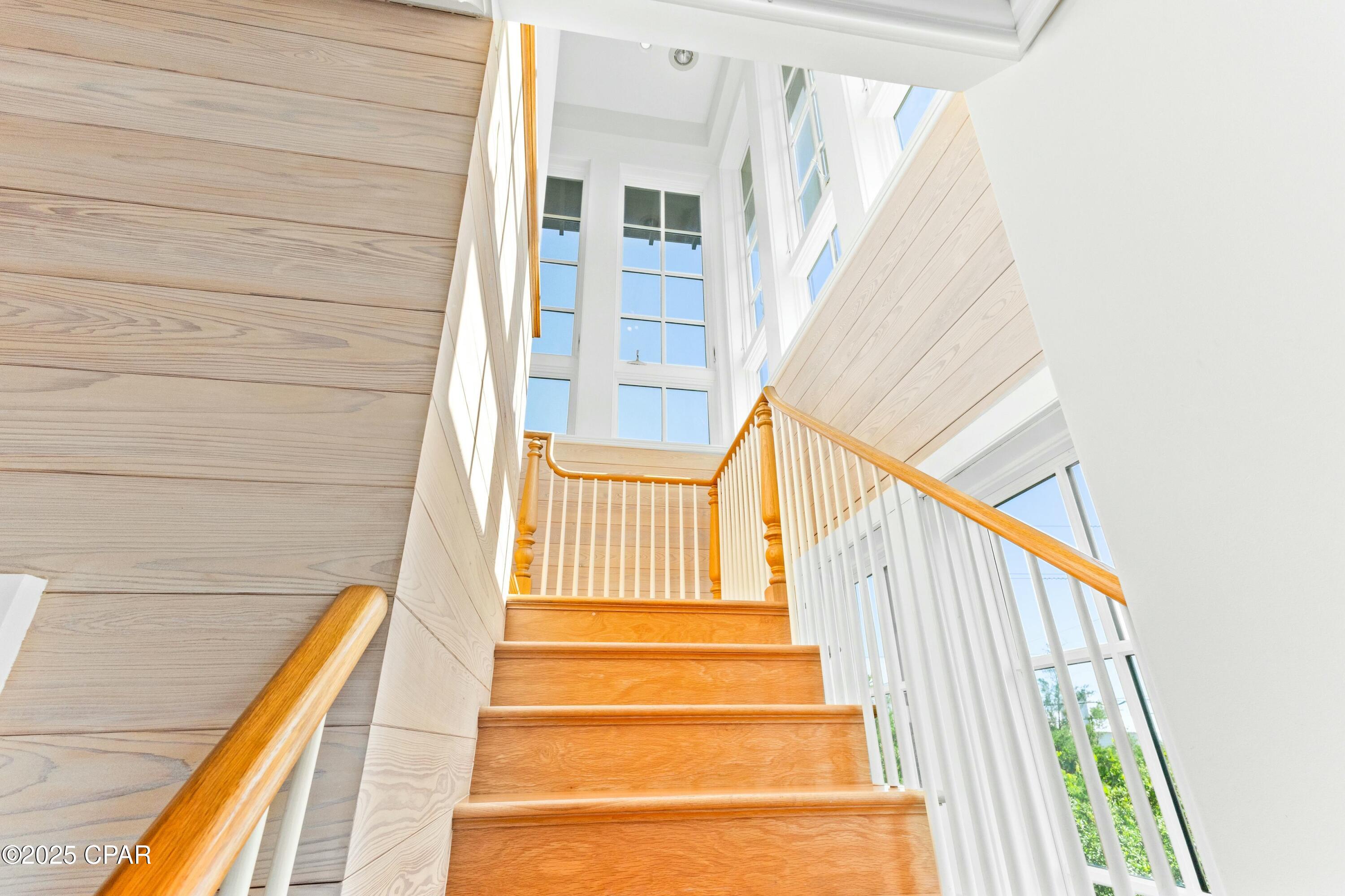 Listing photo id 26 for 239 Sand Oaks Circle