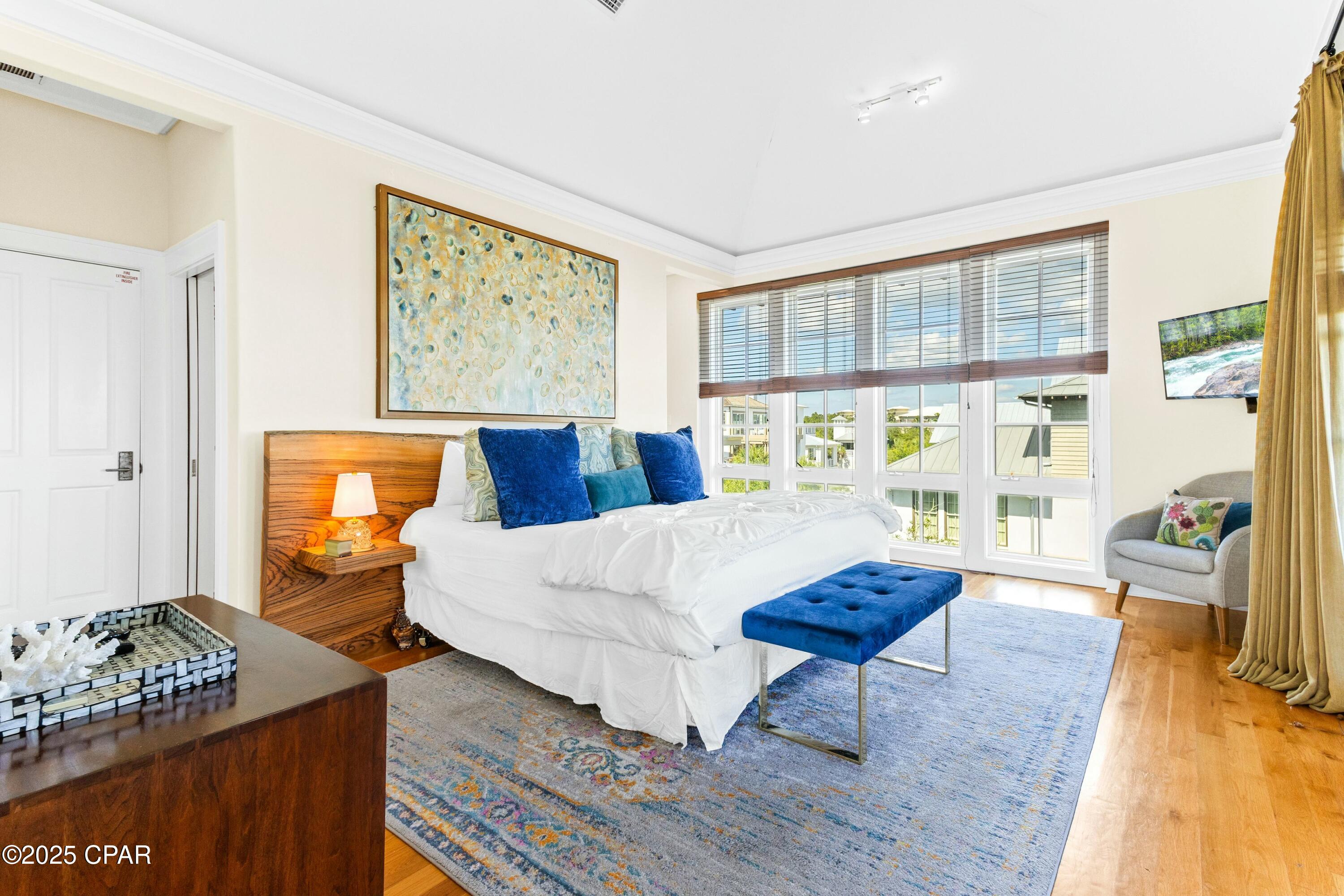 Listing photo id 27 for 239 Sand Oaks Circle