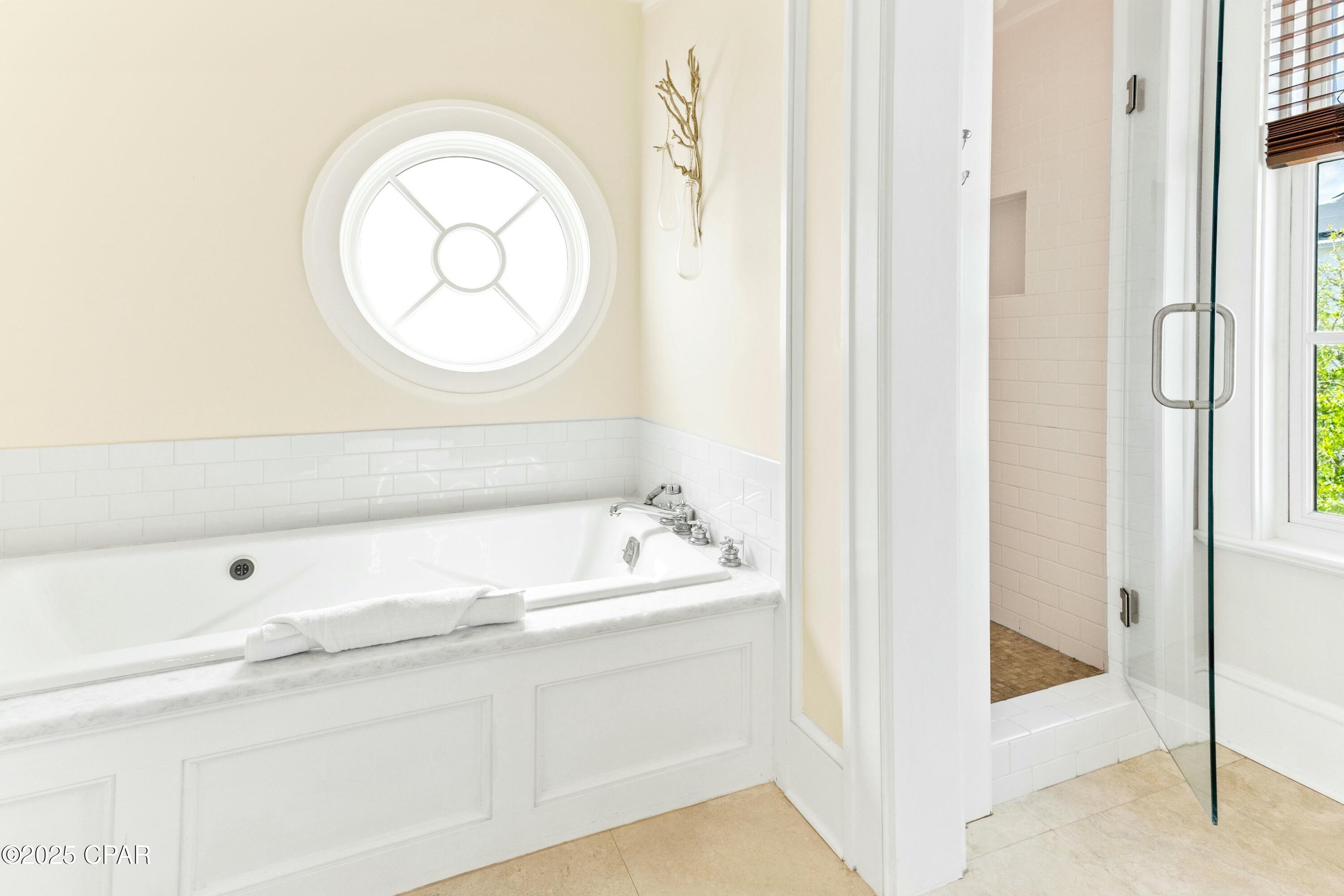 Listing photo id 32 for 239 Sand Oaks Circle