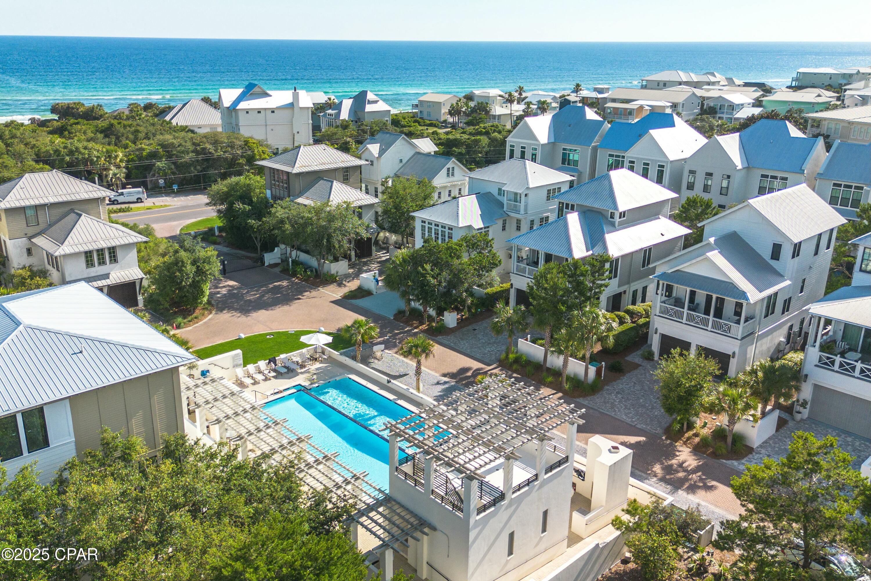 Listing photo id 4 for 239 Sand Oaks Circle