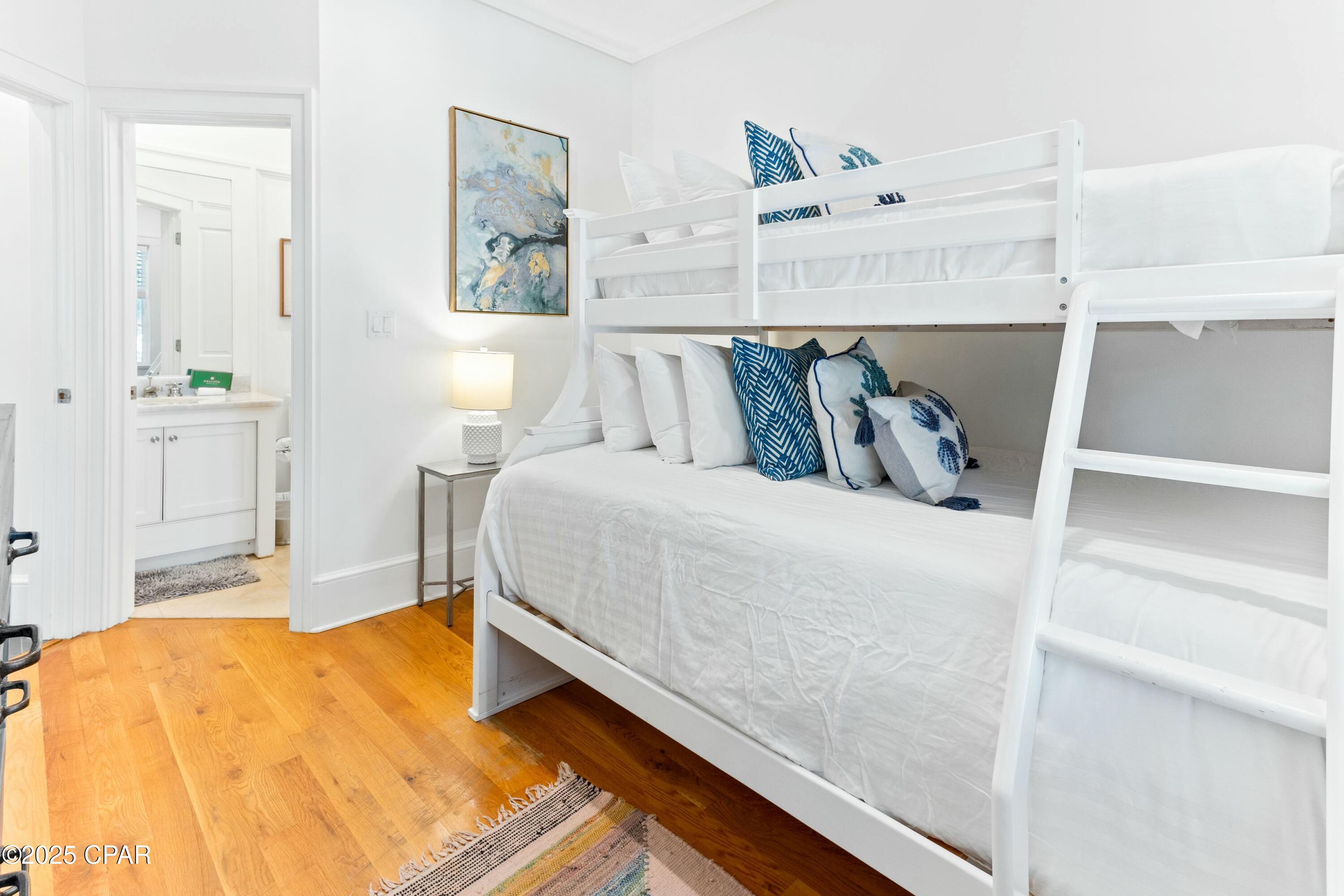 Listing photo id 41 for 239 Sand Oaks Circle