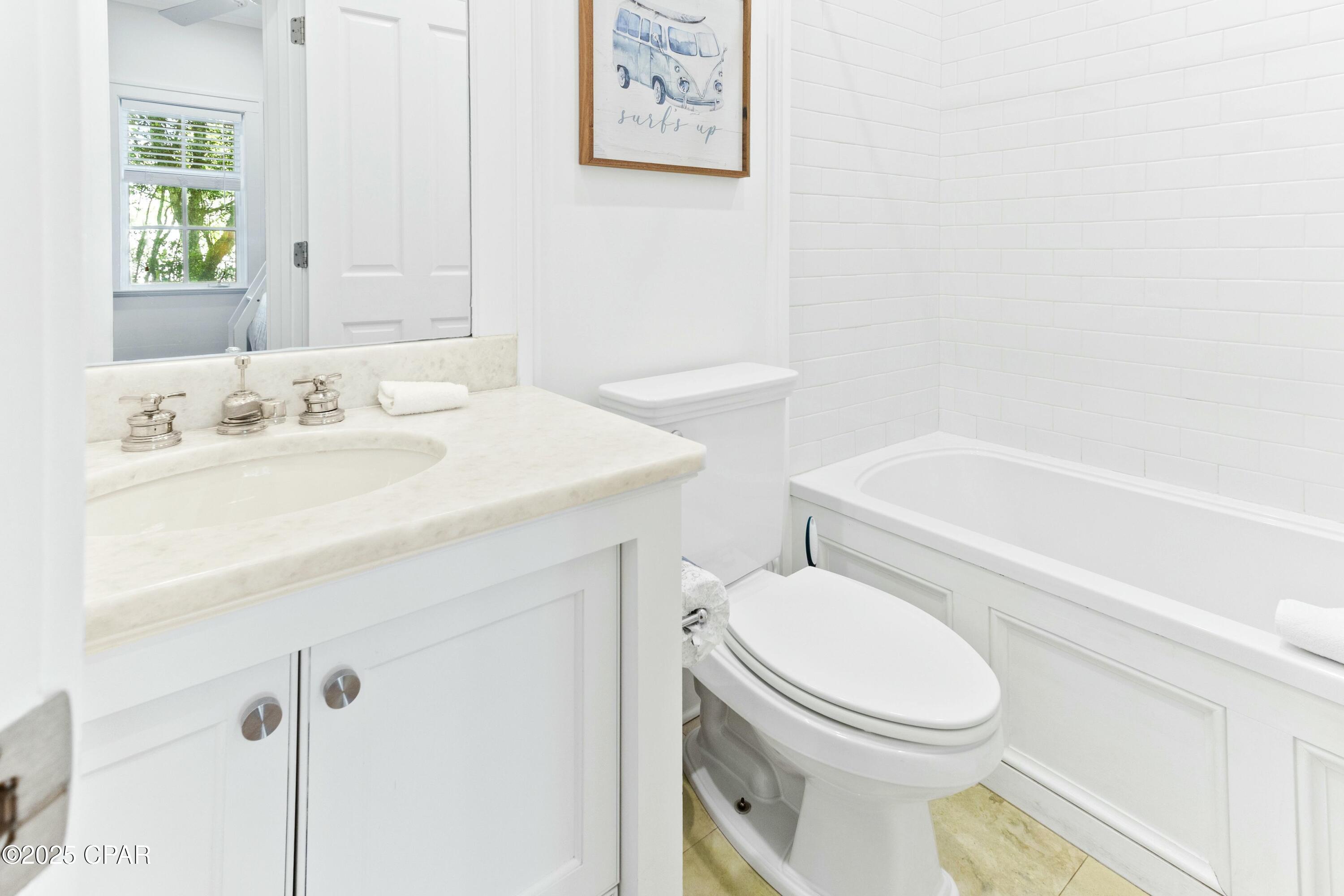 Listing photo id 42 for 239 Sand Oaks Circle