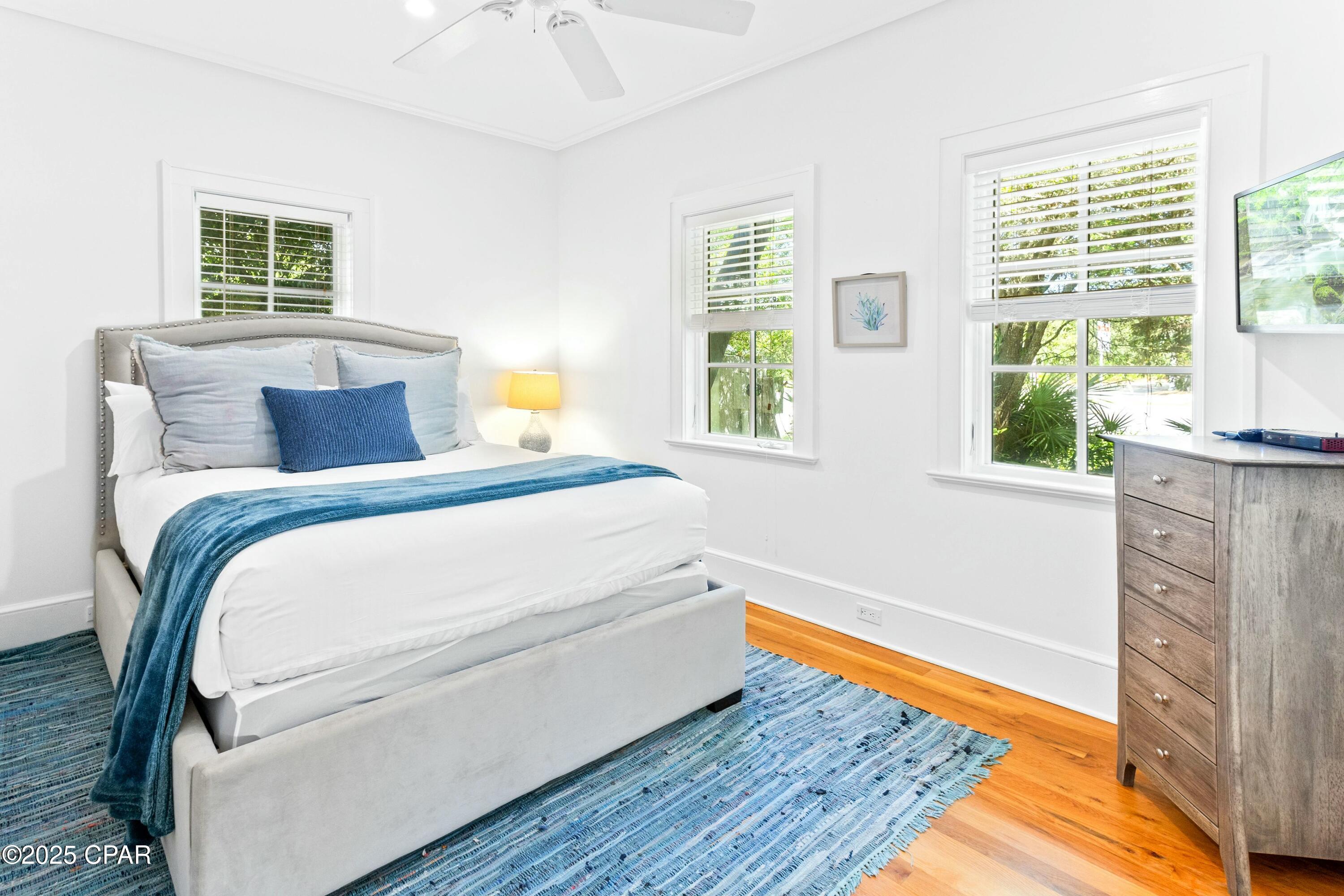 Listing photo id 43 for 239 Sand Oaks Circle