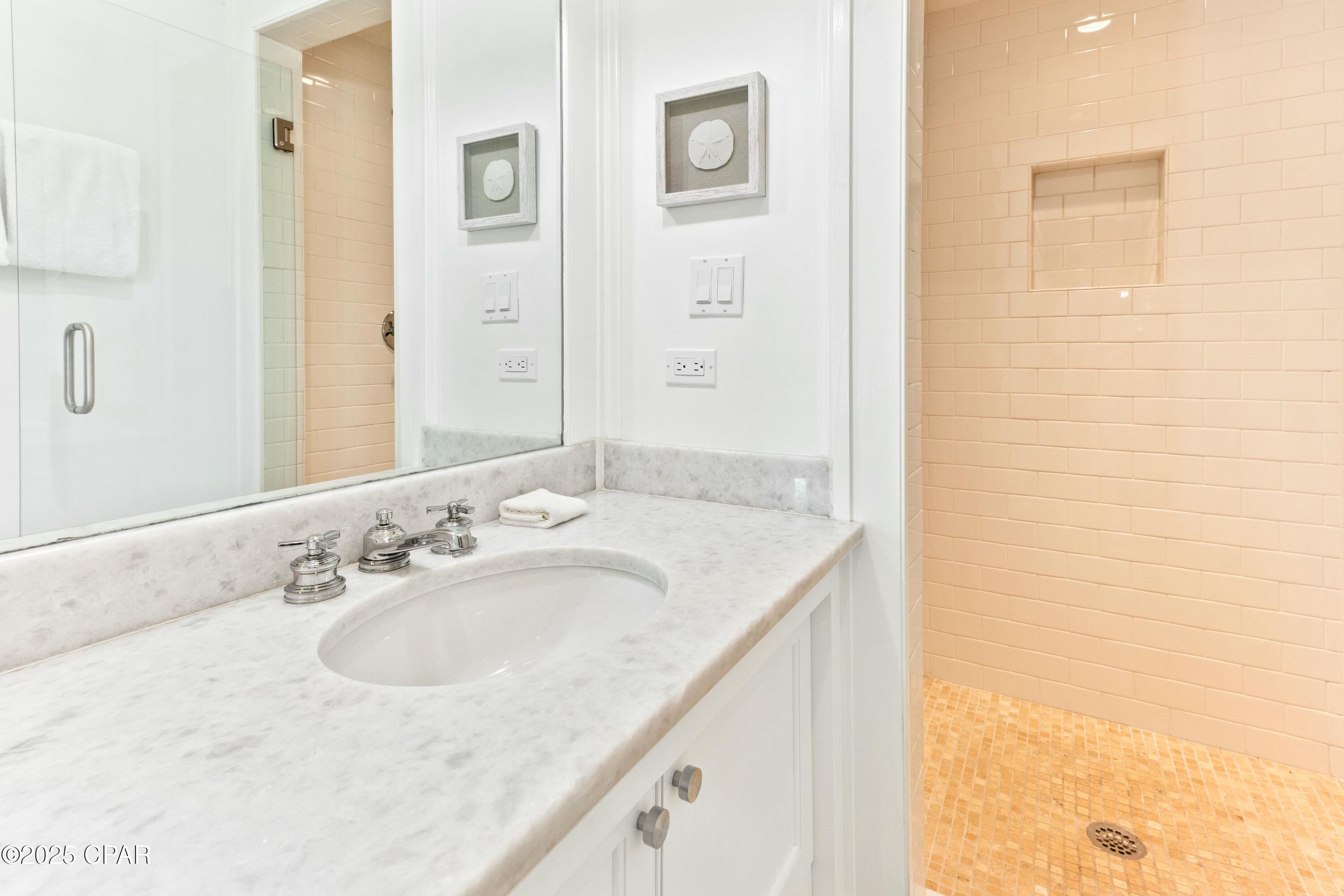 Listing photo id 47 for 239 Sand Oaks Circle