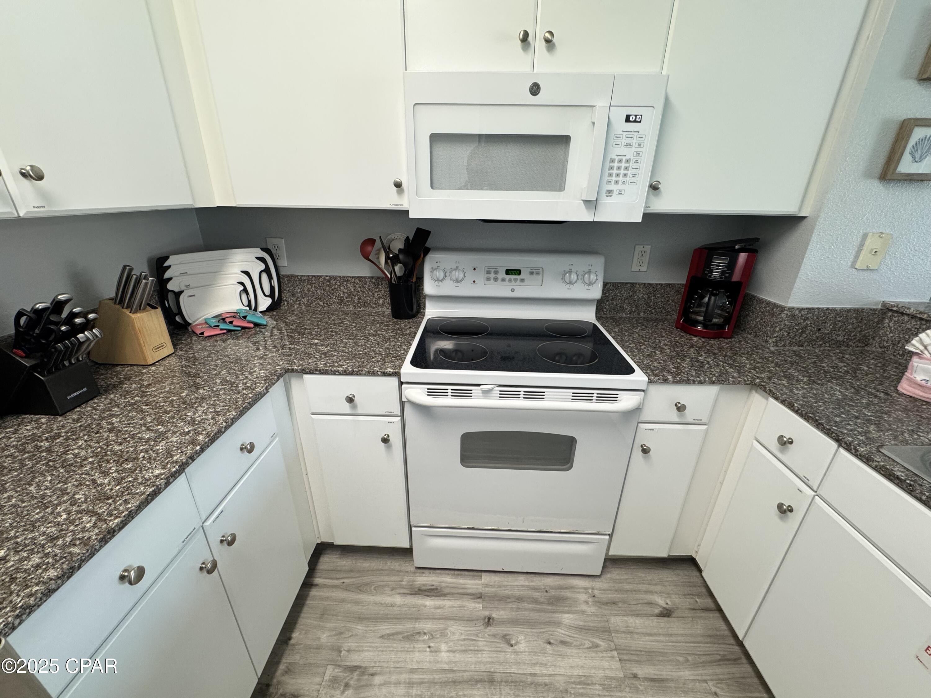 Image 14 For 9900 Thomas Drive 2023