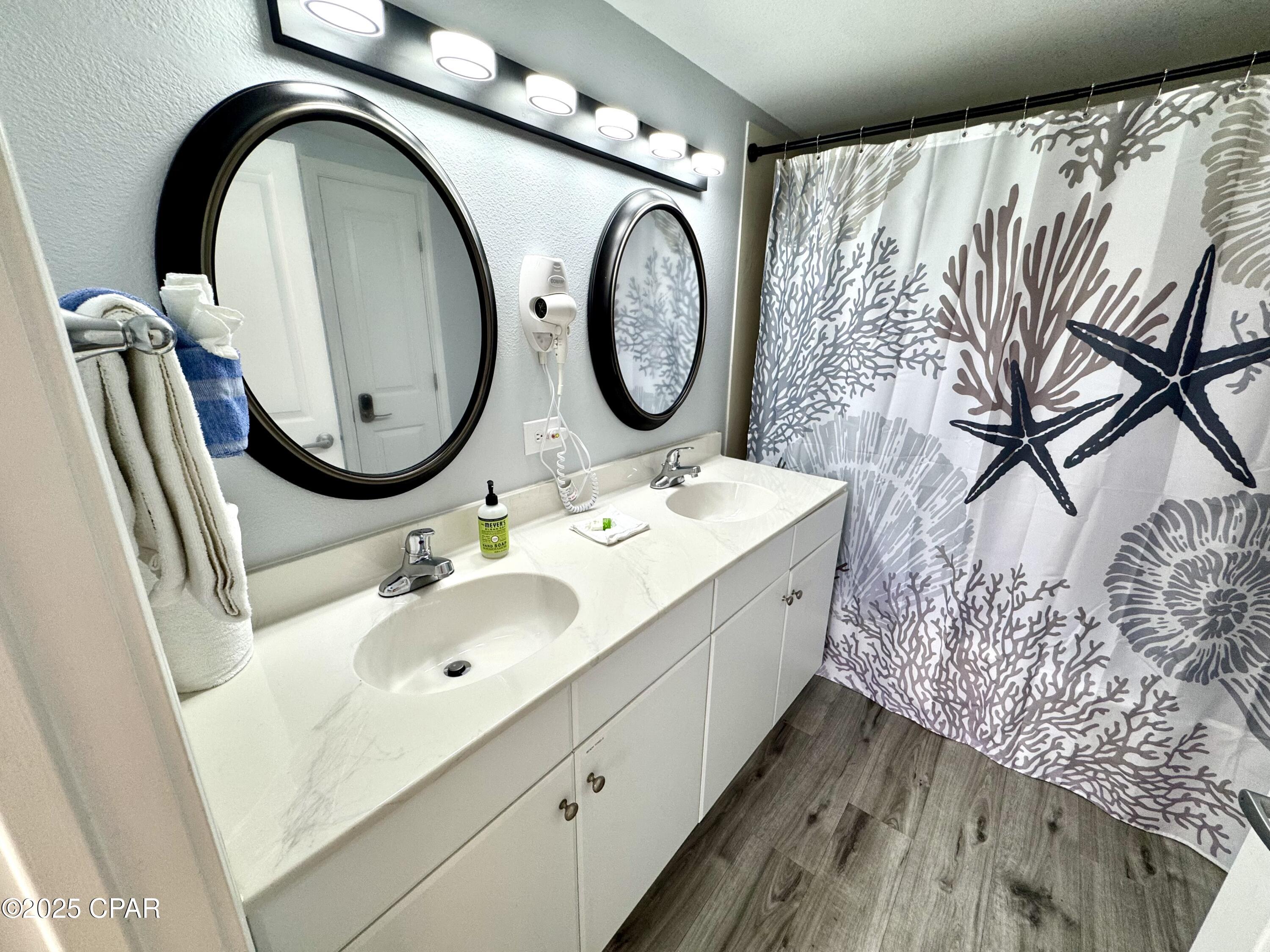 Image 7 For 9900 Thomas Drive 2023