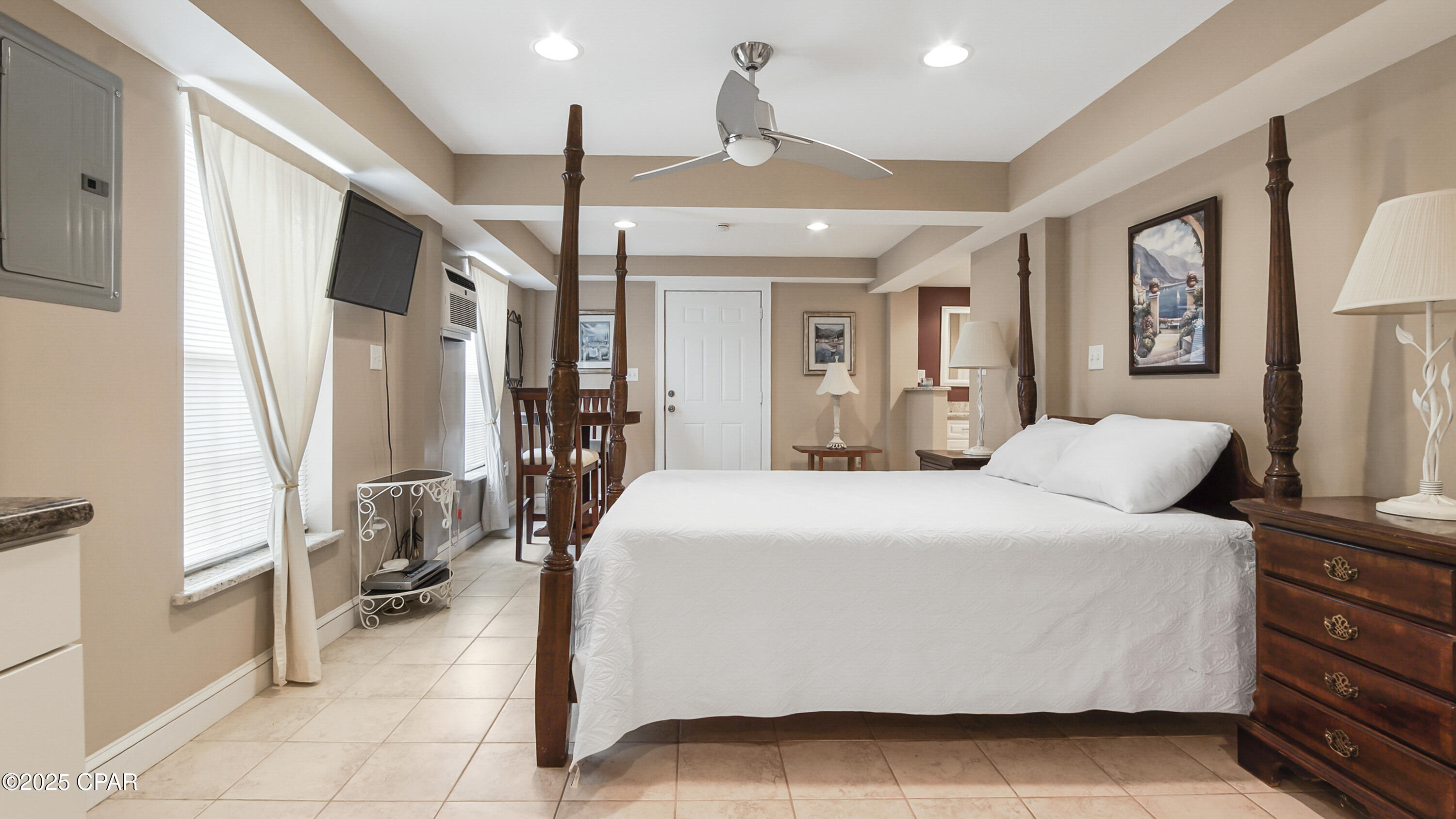 Image 37 For 206 Shasta Street