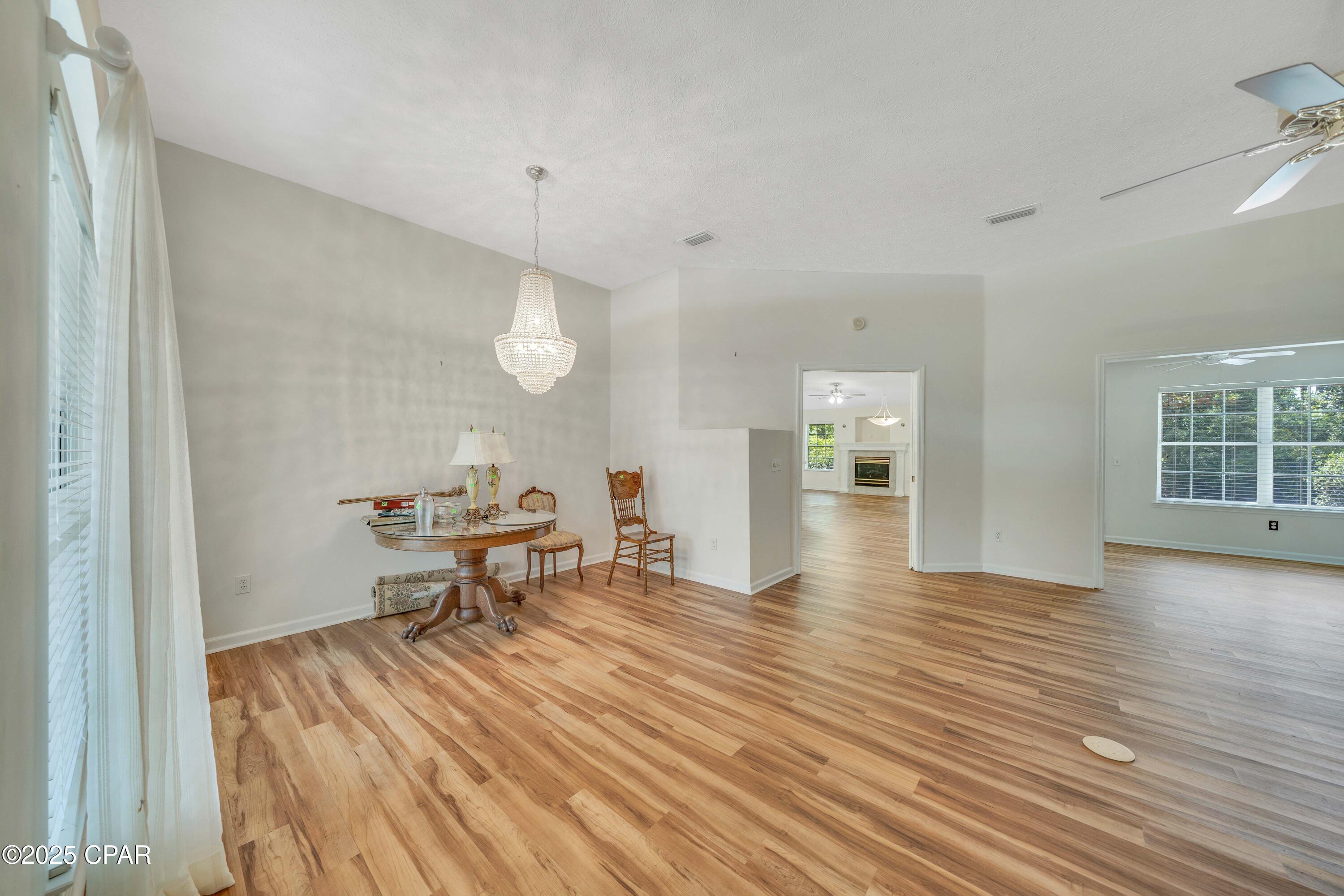 Image 11 For 3524 Fox Run Boulevard