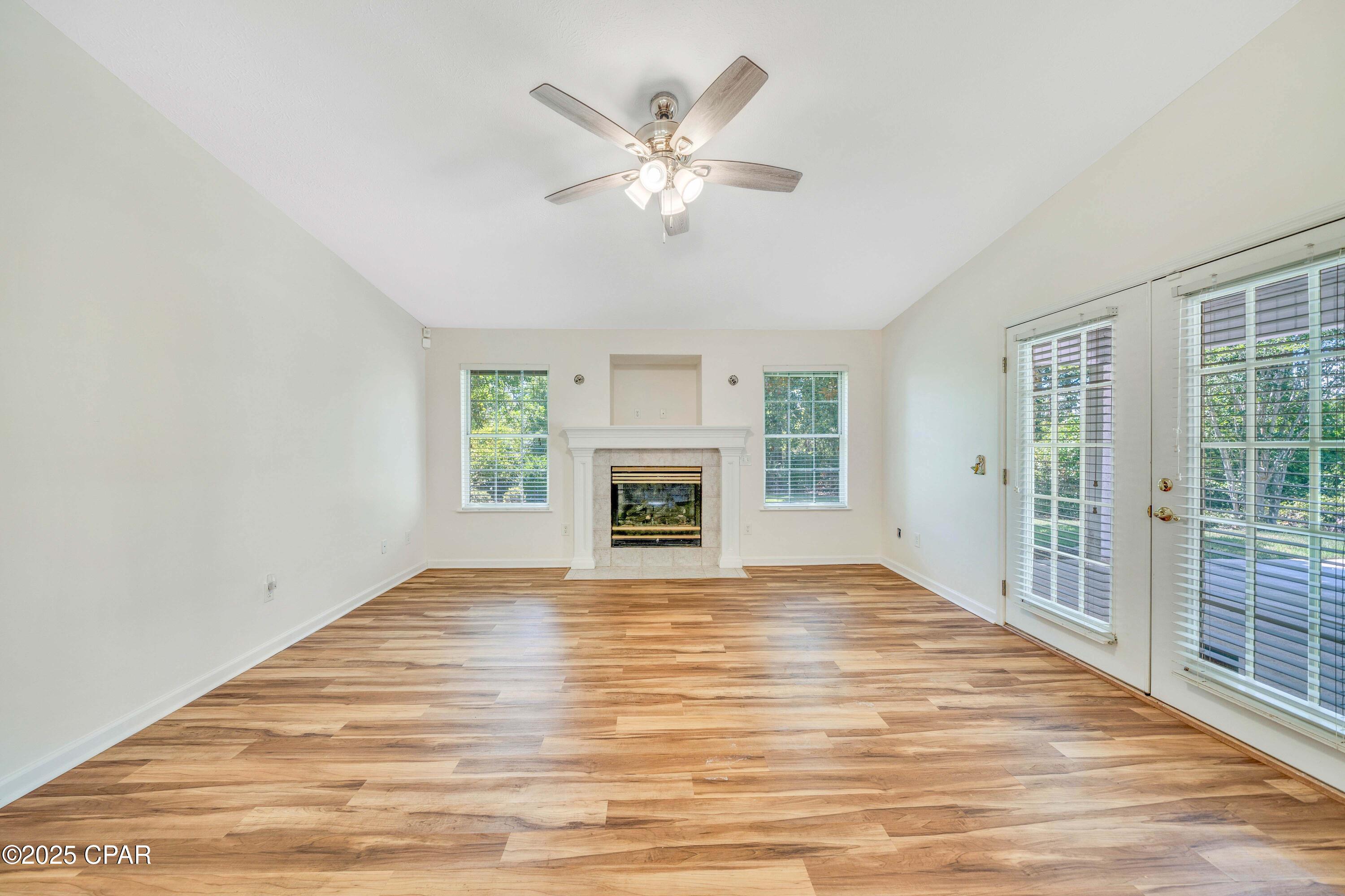 Image 14 For 3524 Fox Run Boulevard