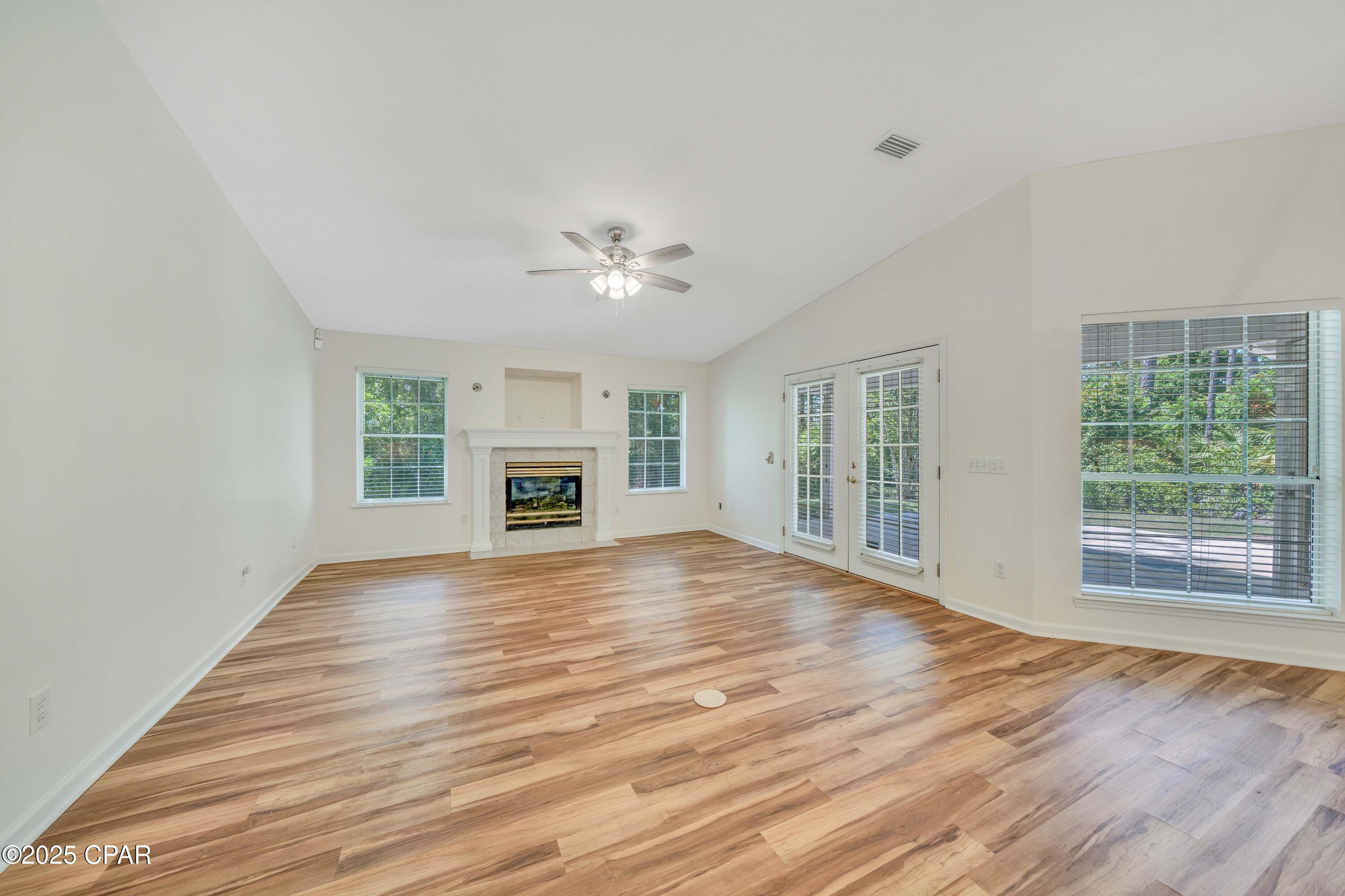 Image 15 For 3524 Fox Run Boulevard