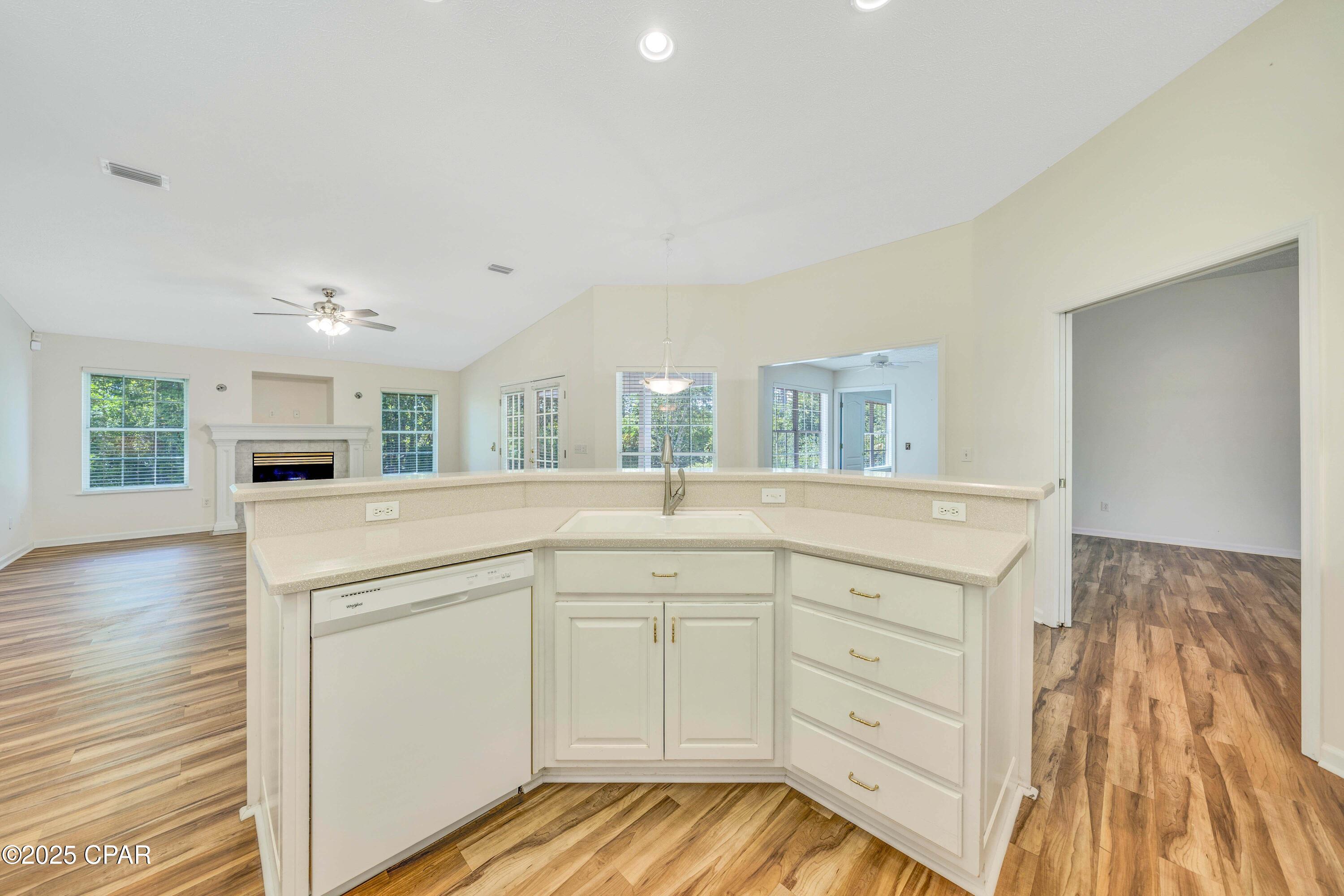 Image 19 For 3524 Fox Run Boulevard