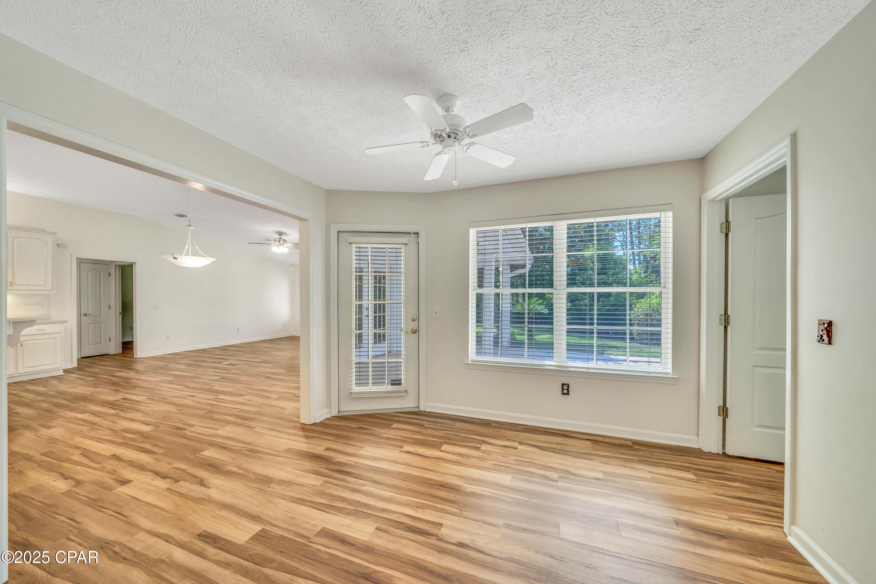 Image 24 For 3524 Fox Run Boulevard