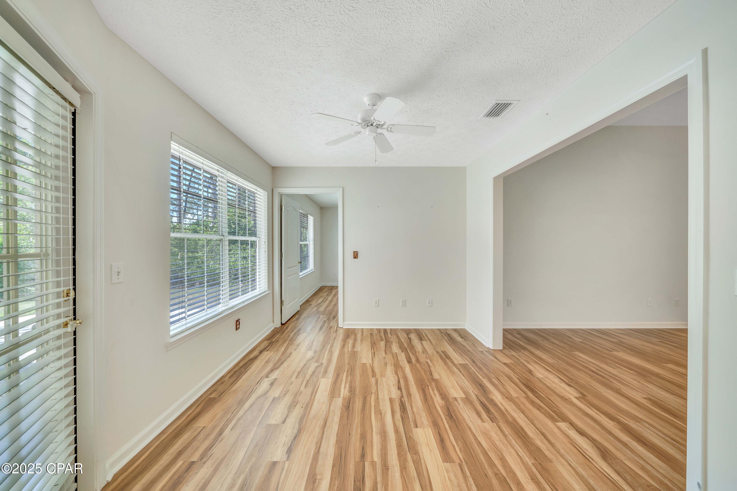 Image 25 For 3524 Fox Run Boulevard