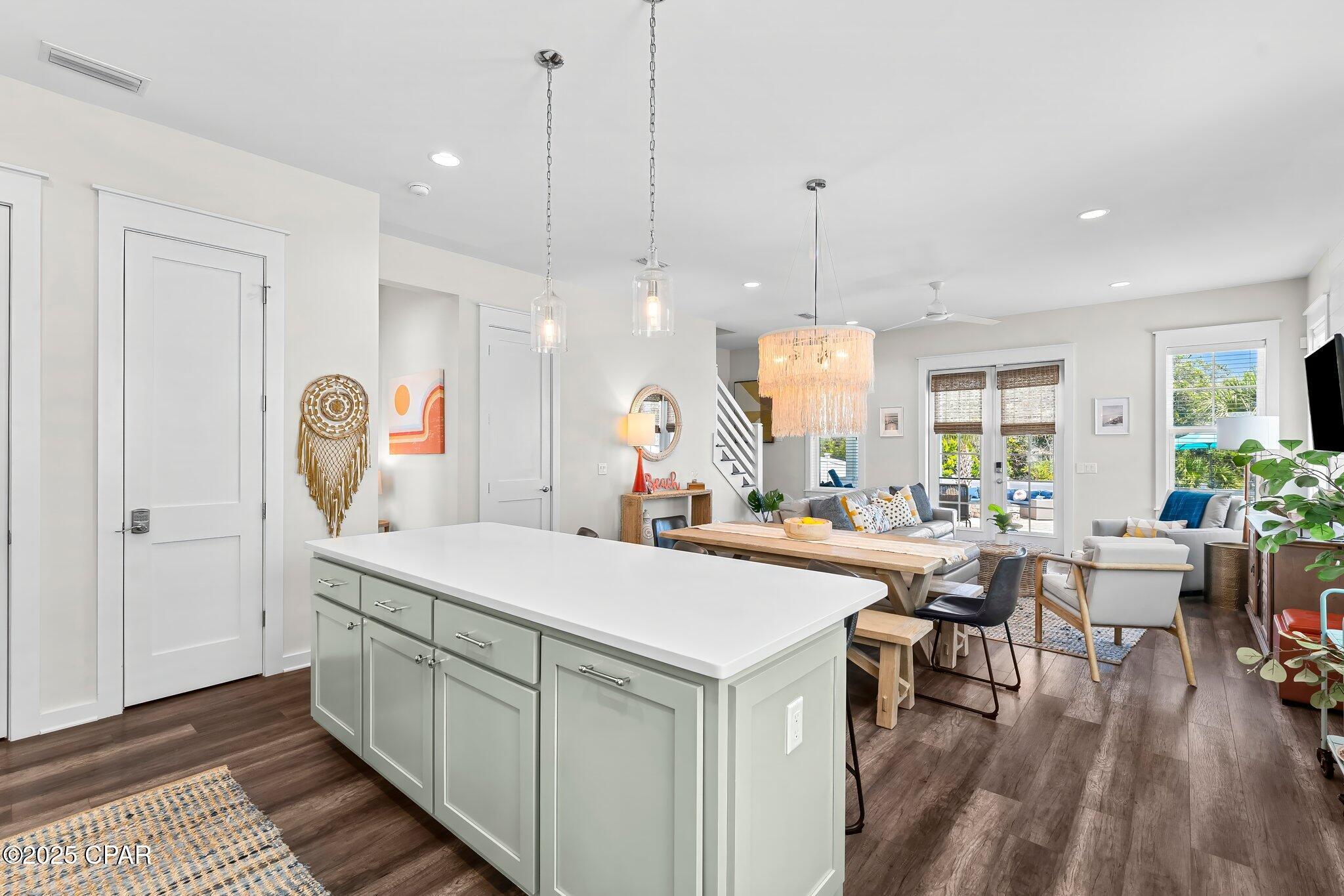 Image 12 For 217 Sands Street Street