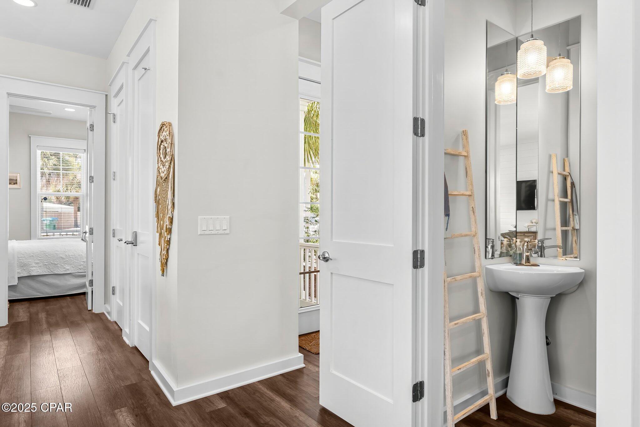 Image 19 For 217 Sands Street Street