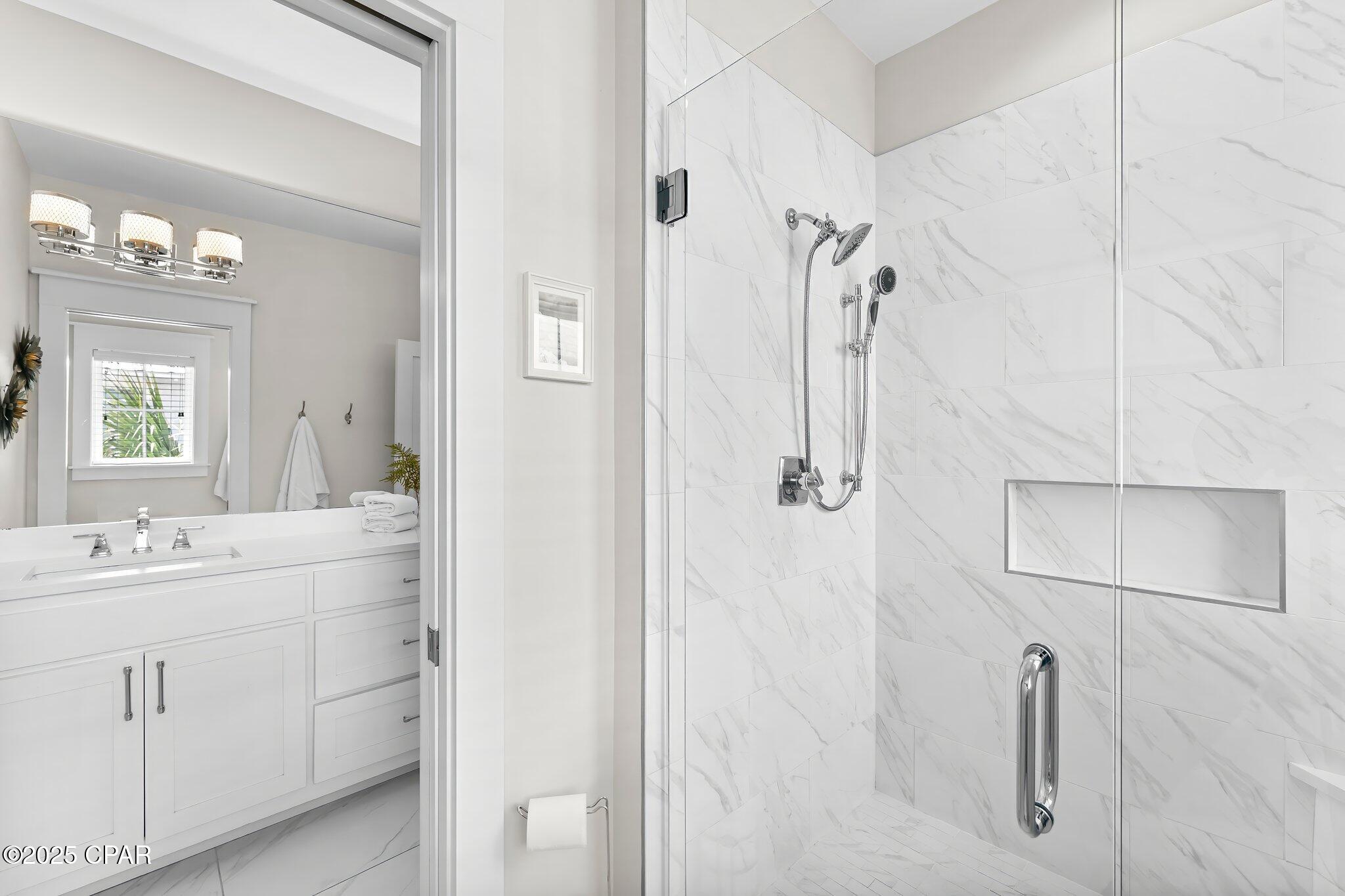 Image 24 For 217 Sands Street Street