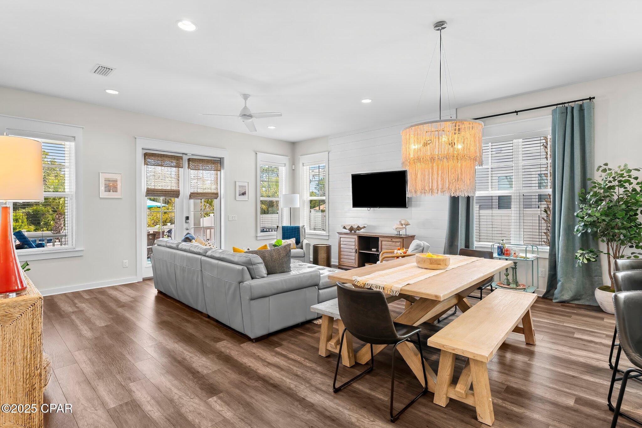 Image 4 For 217 Sands Street Street