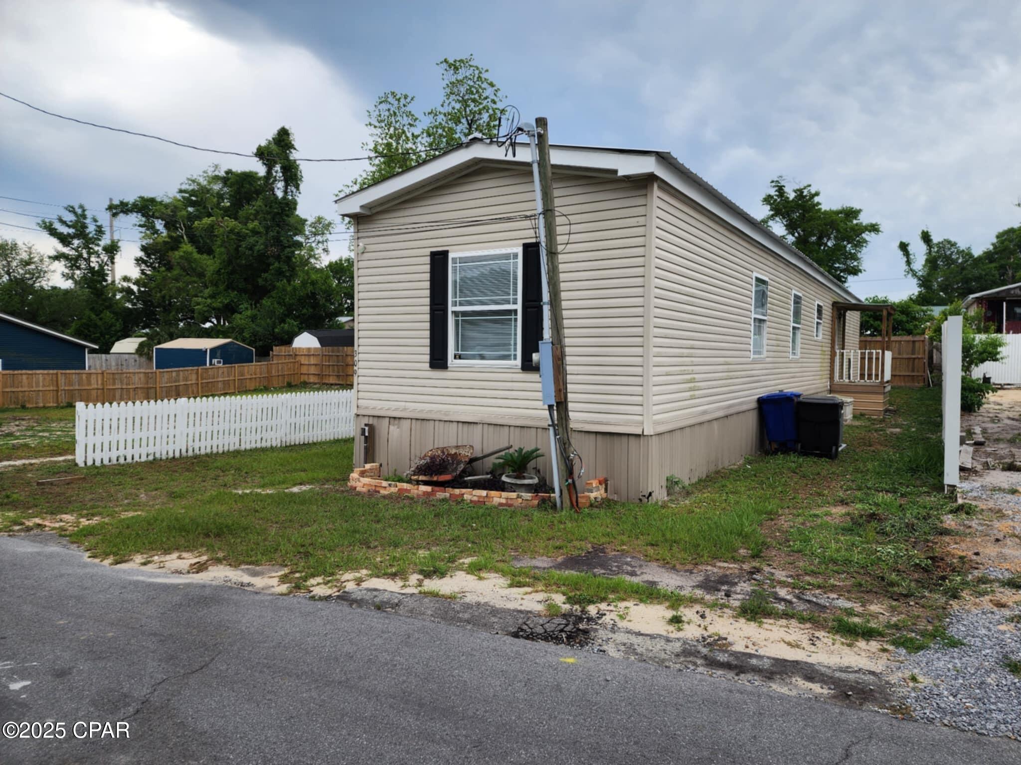 Image 3 For 309 Bayou Avenue