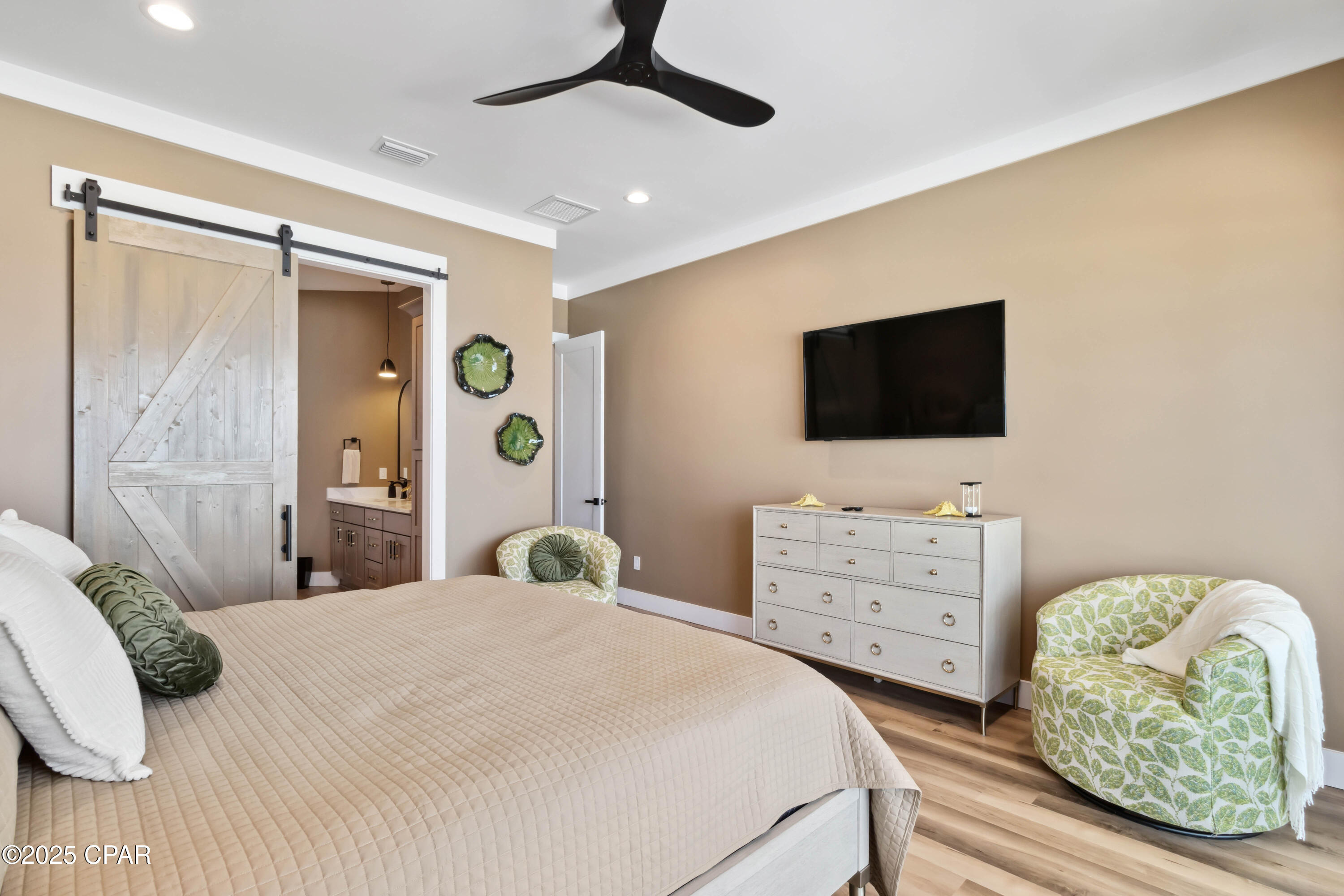 Image 34 For 117 37th Street C