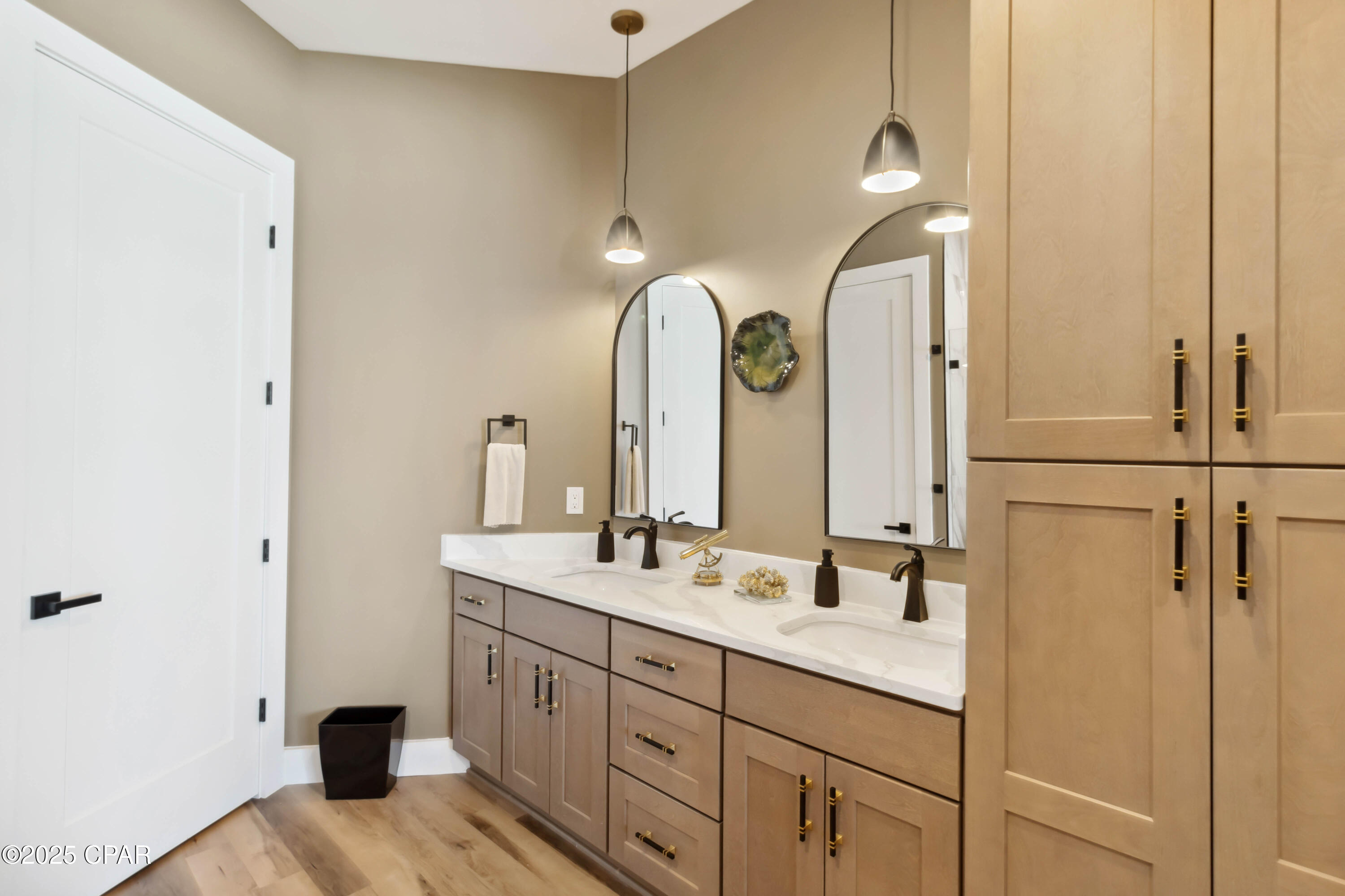 Image 35 For 117 37th Street C