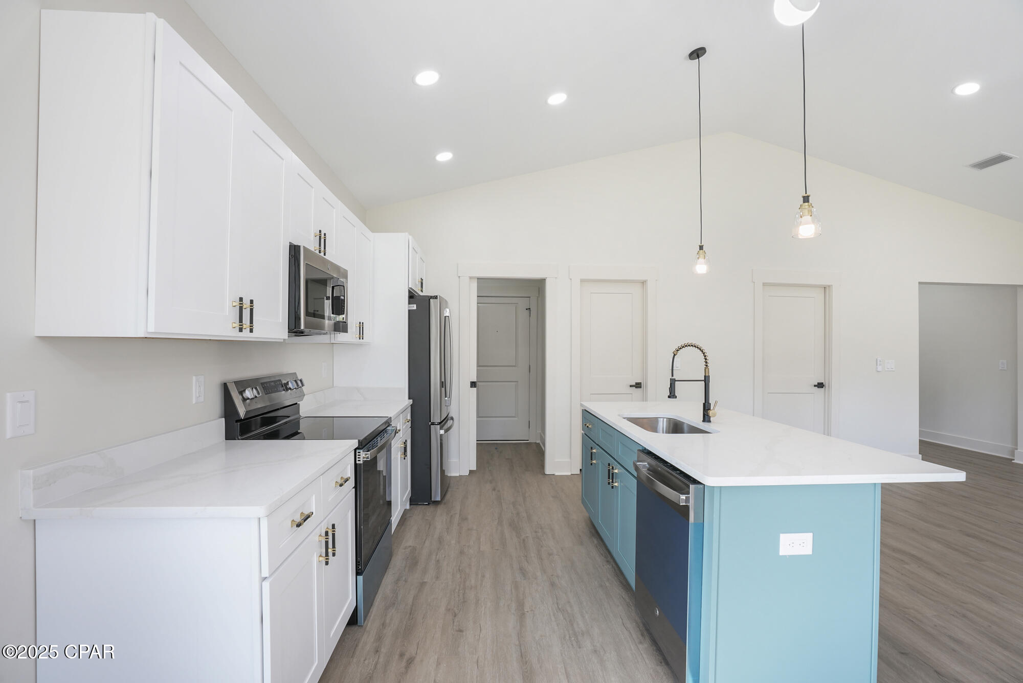 Image 12 For 2014 Norwood Place