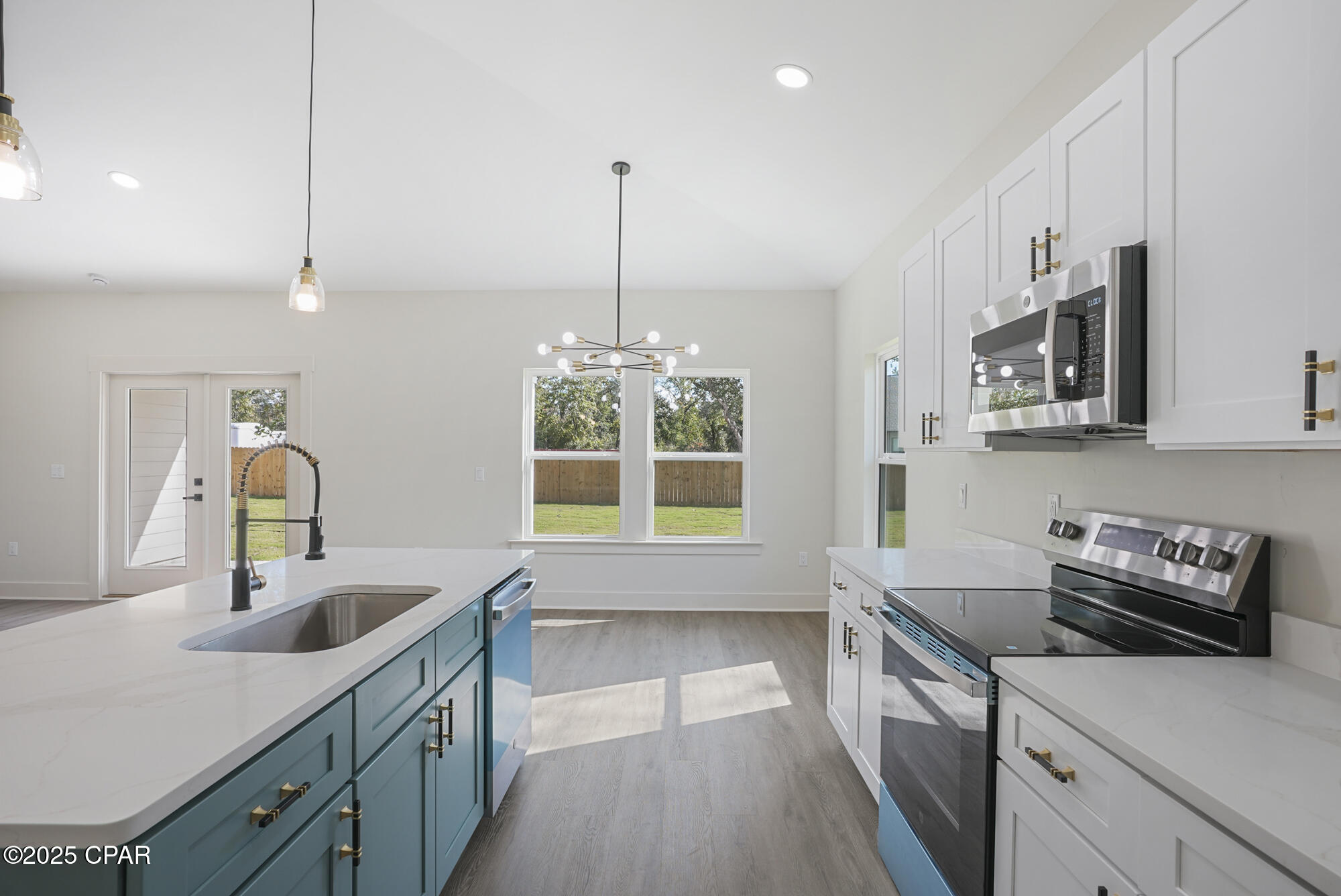 Image 14 For 2014 Norwood Place