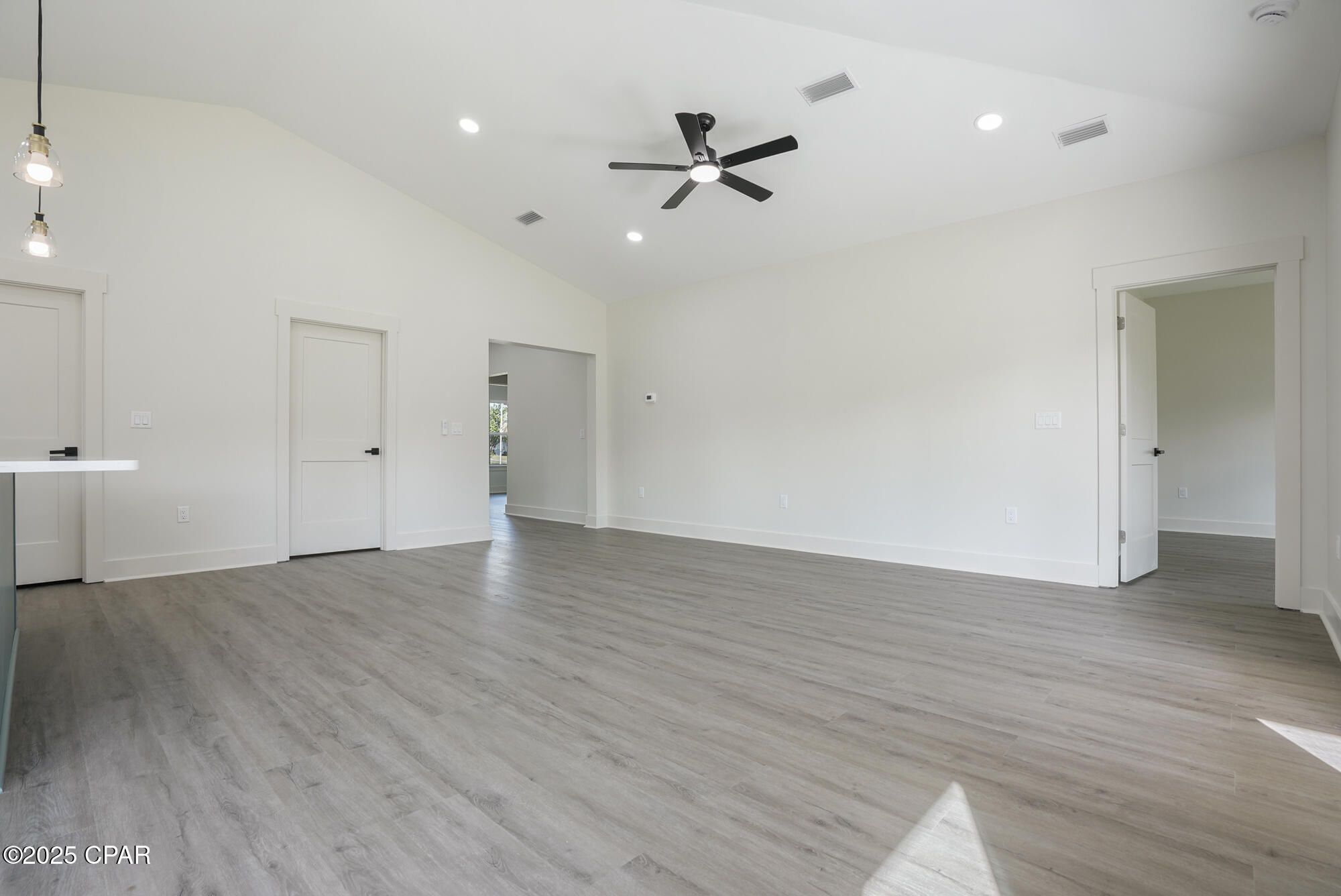 Image 7 For 2014 Norwood Place