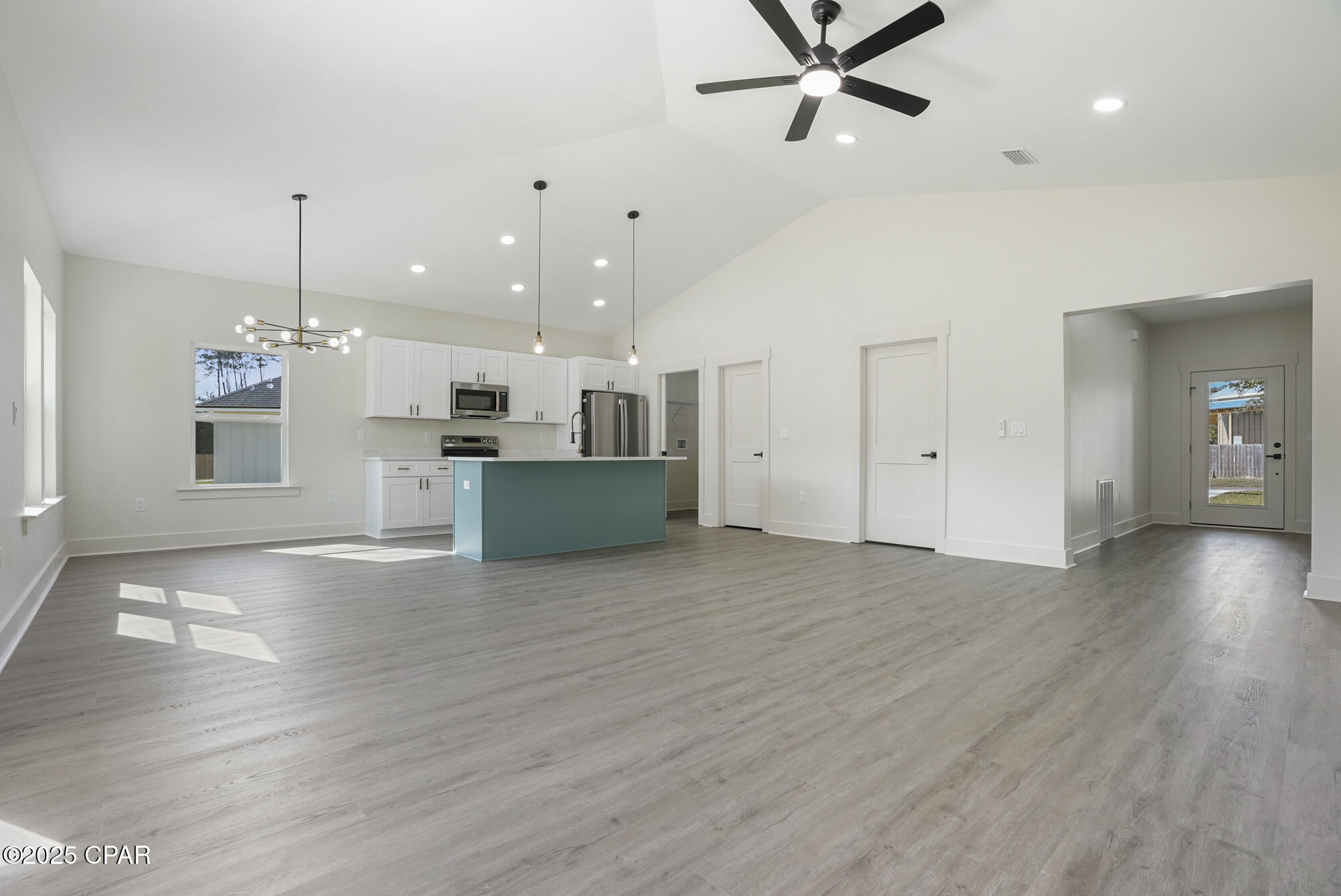 Image 8 For 2014 Norwood Place